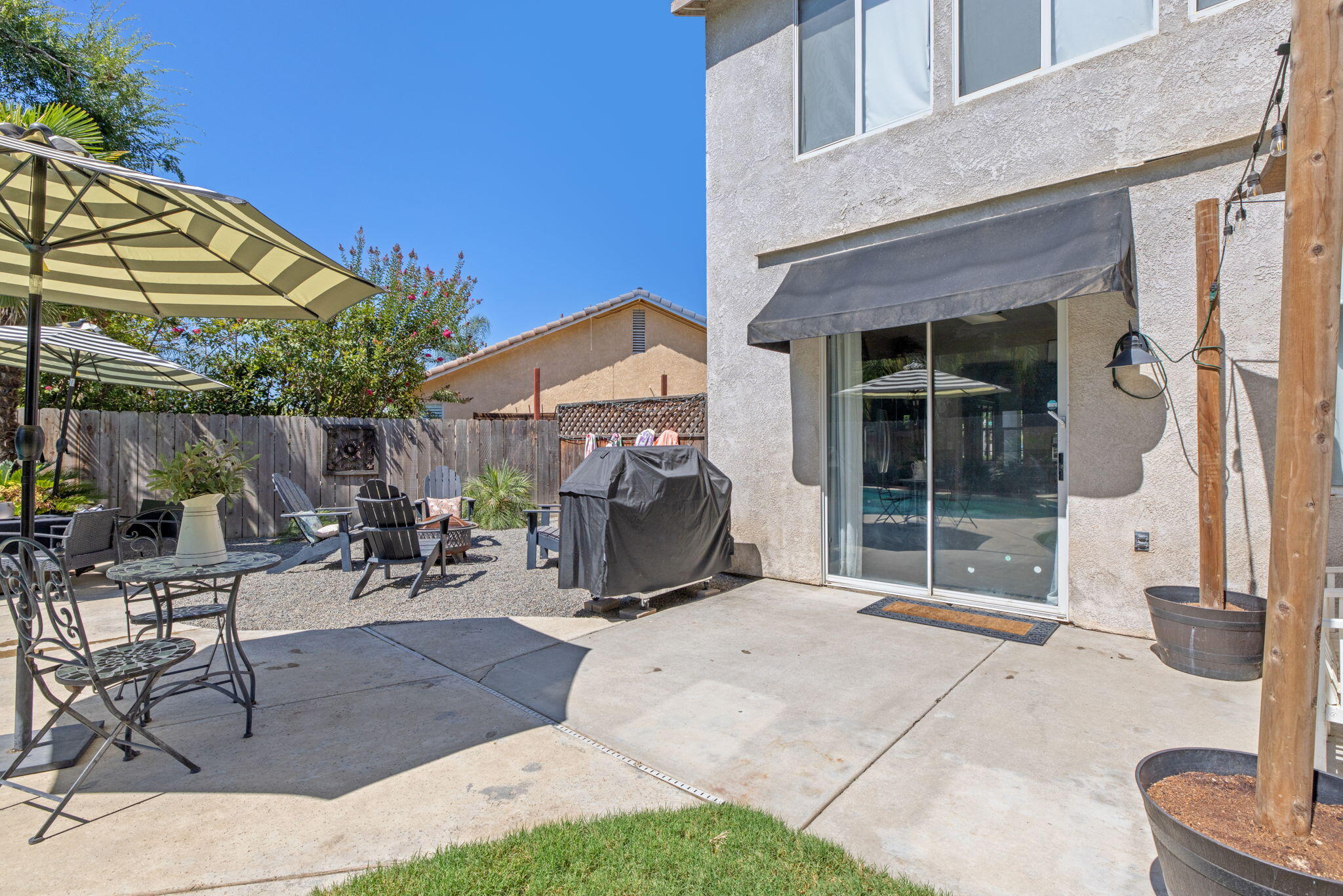 3136 S Peppertree Ct, Visalia, CA 93277