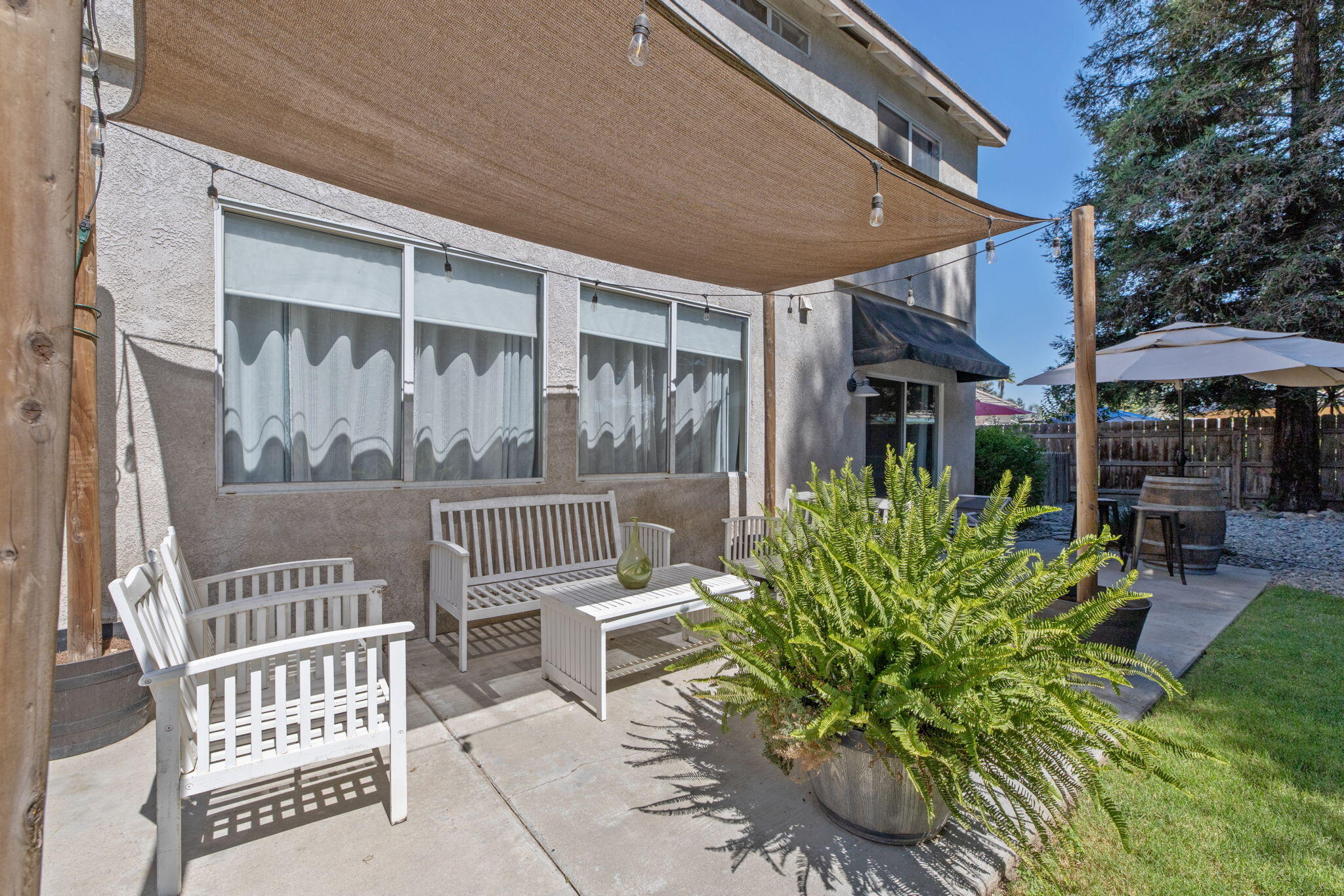 3136 S Peppertree Ct, Visalia, CA 93277
