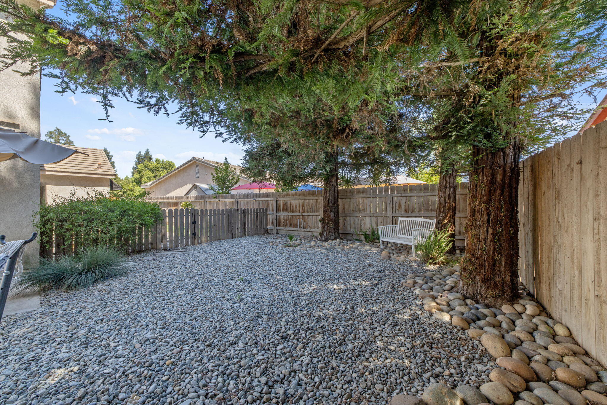 3136 S Peppertree Ct, Visalia, CA 93277