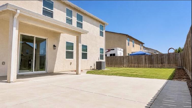 549 S Elverta St, Visalia, CA 93292