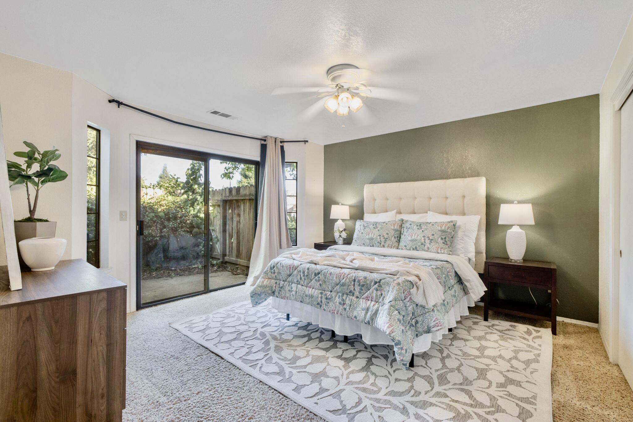 1920 E Paradise Ave, Visalia, CA 93292