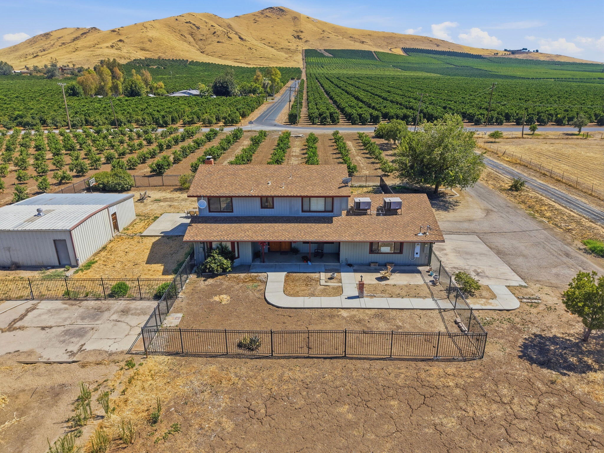 27186 Ave 140, Porterville, CA 93257