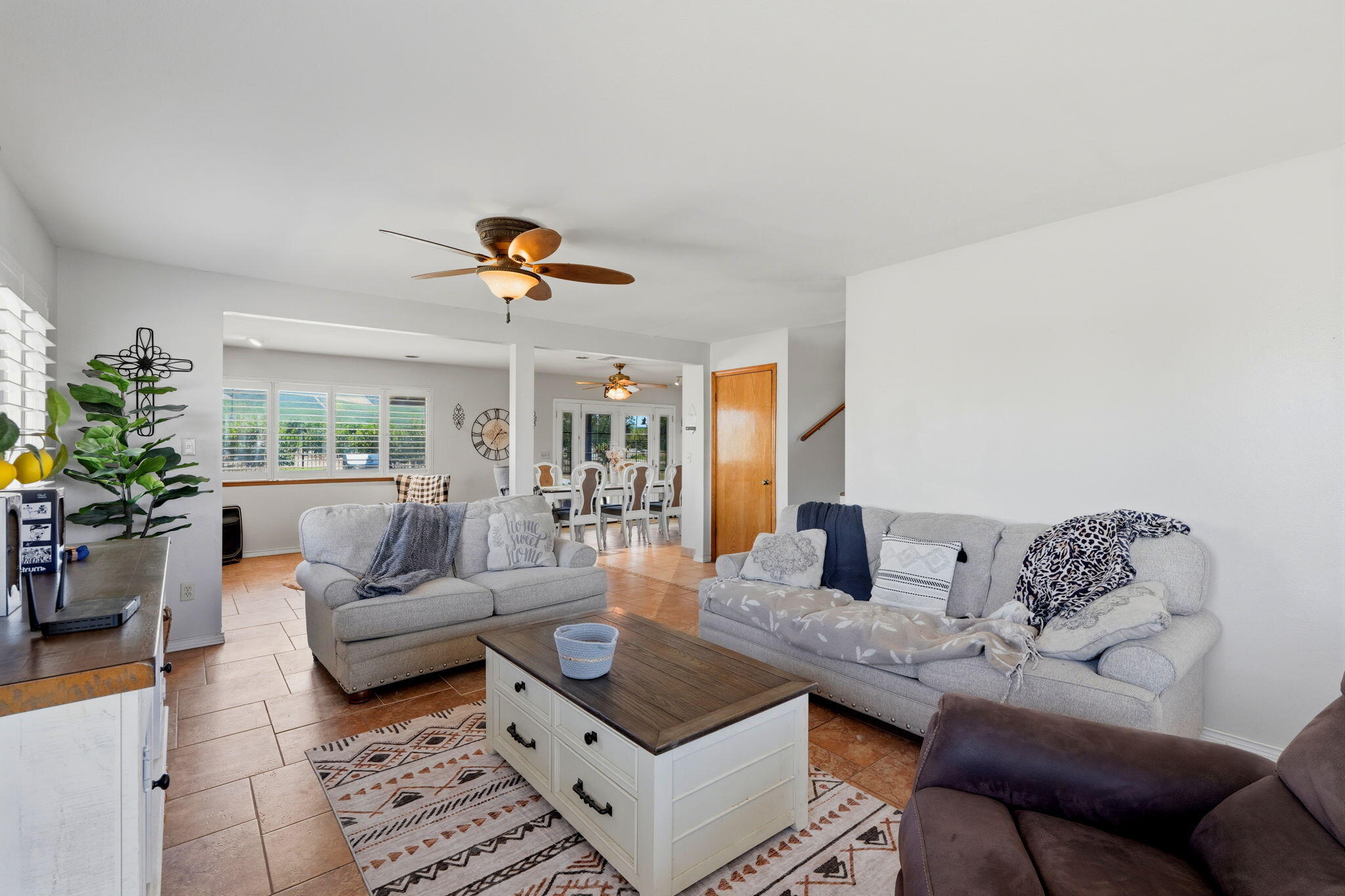 27186 Ave 140, Porterville, CA 93257