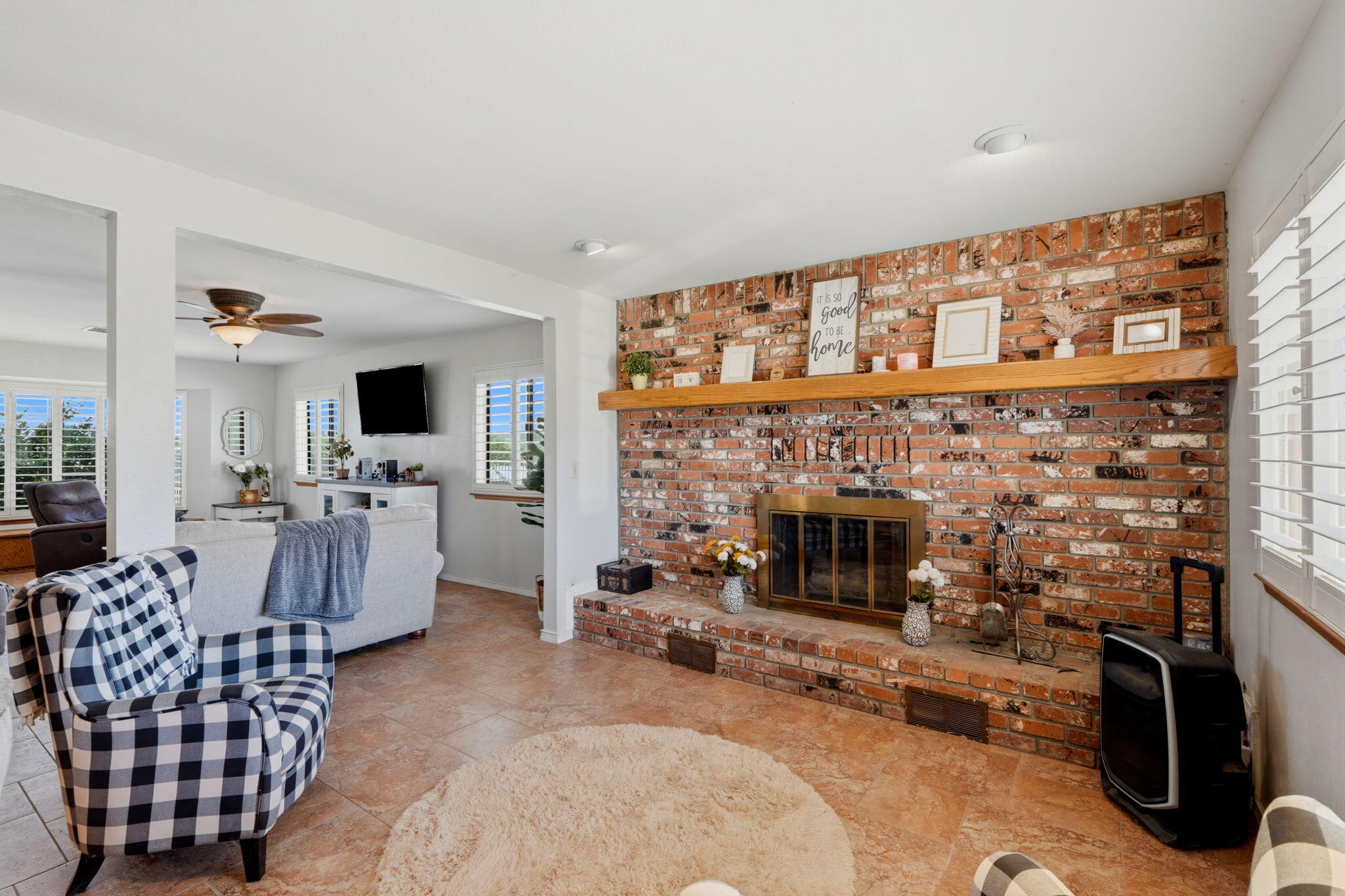 27186 Ave 140, Porterville, CA 93257