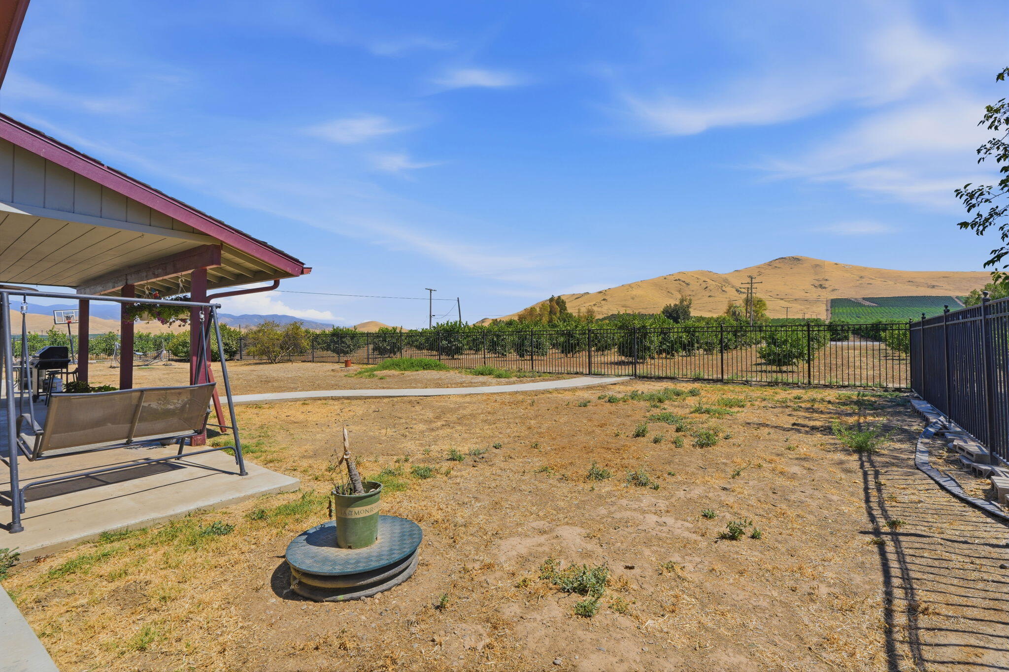 27186 Ave 140, Porterville, CA 93257
