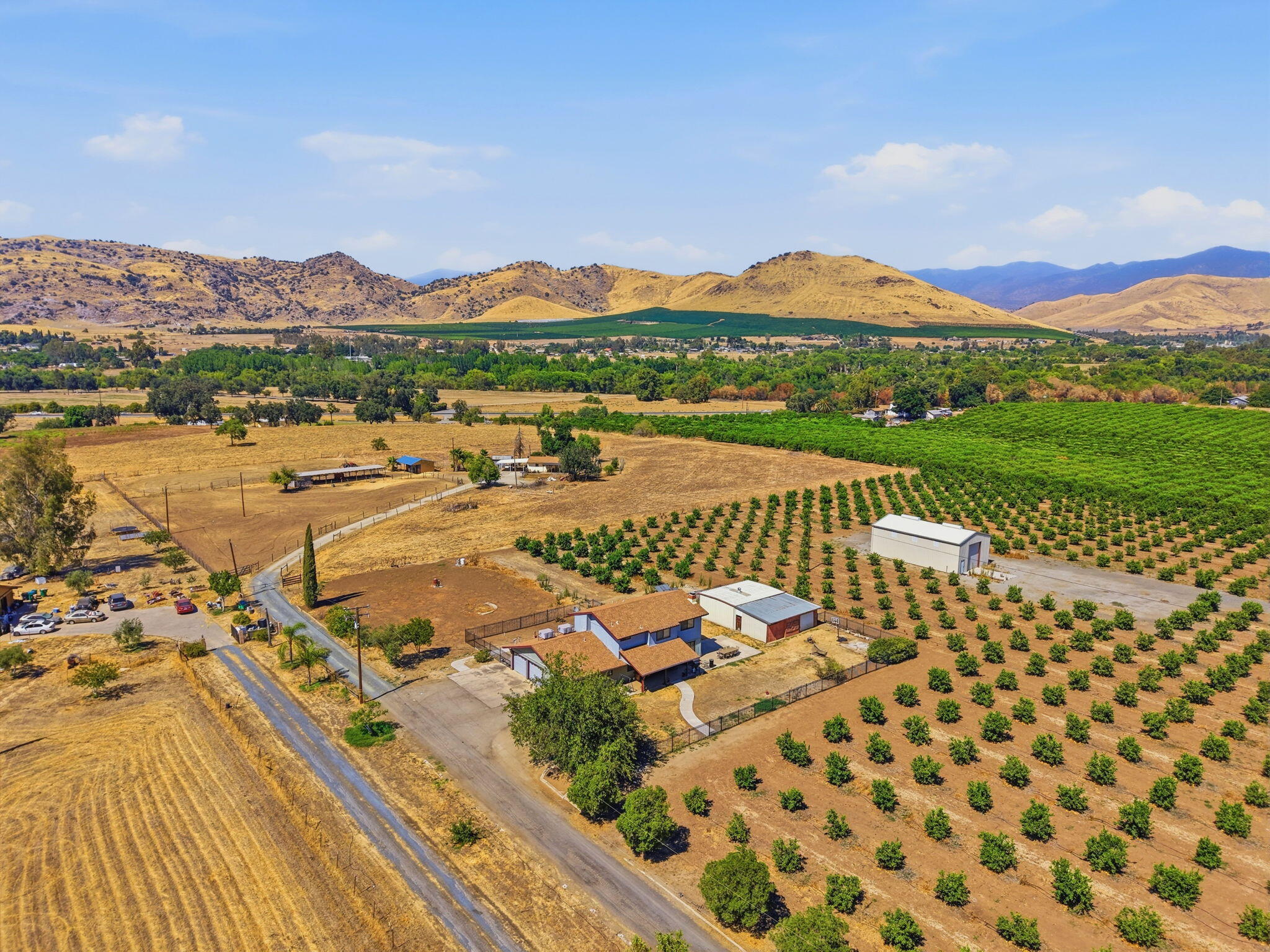 27186 Ave 140, Porterville, CA 93257