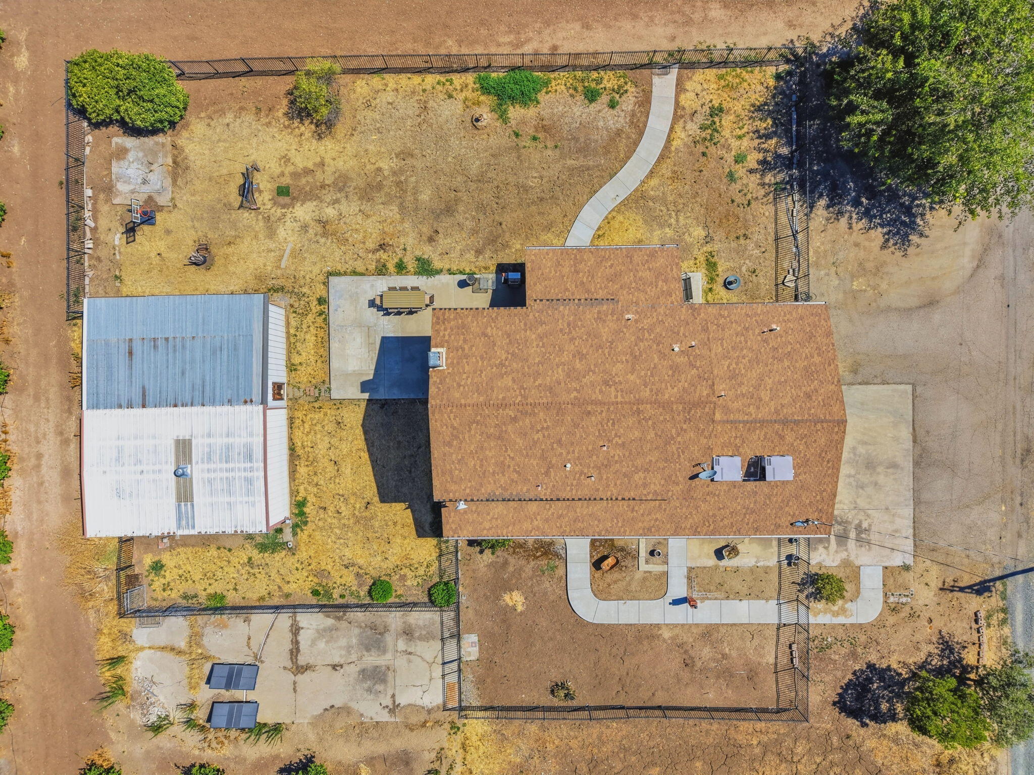27186 Ave 140, Porterville, CA 93257