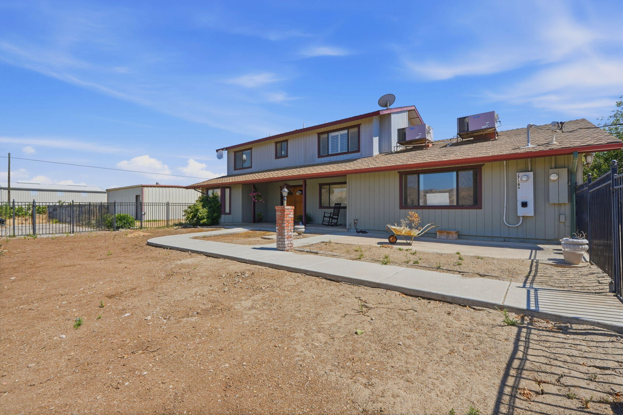 27186 Ave 140, Porterville, CA 93257
