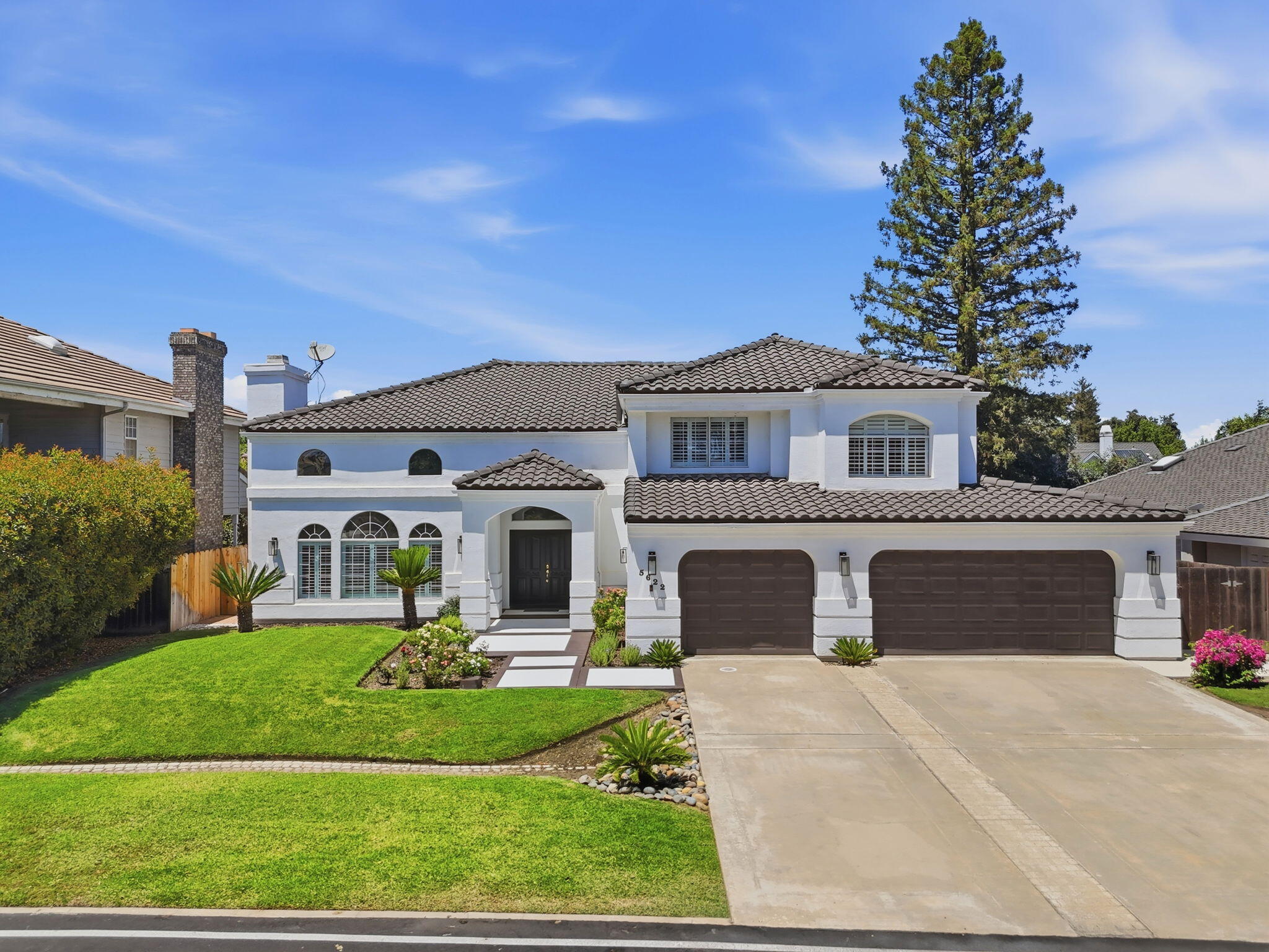 5622 W Prospect Ct, Visalia, CA 93291