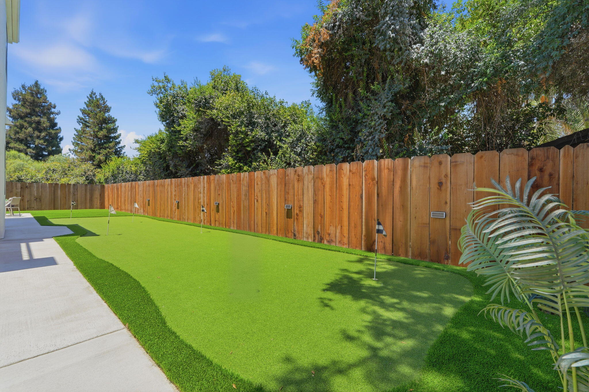 5622 W Prospect Ct, Visalia, CA 93291