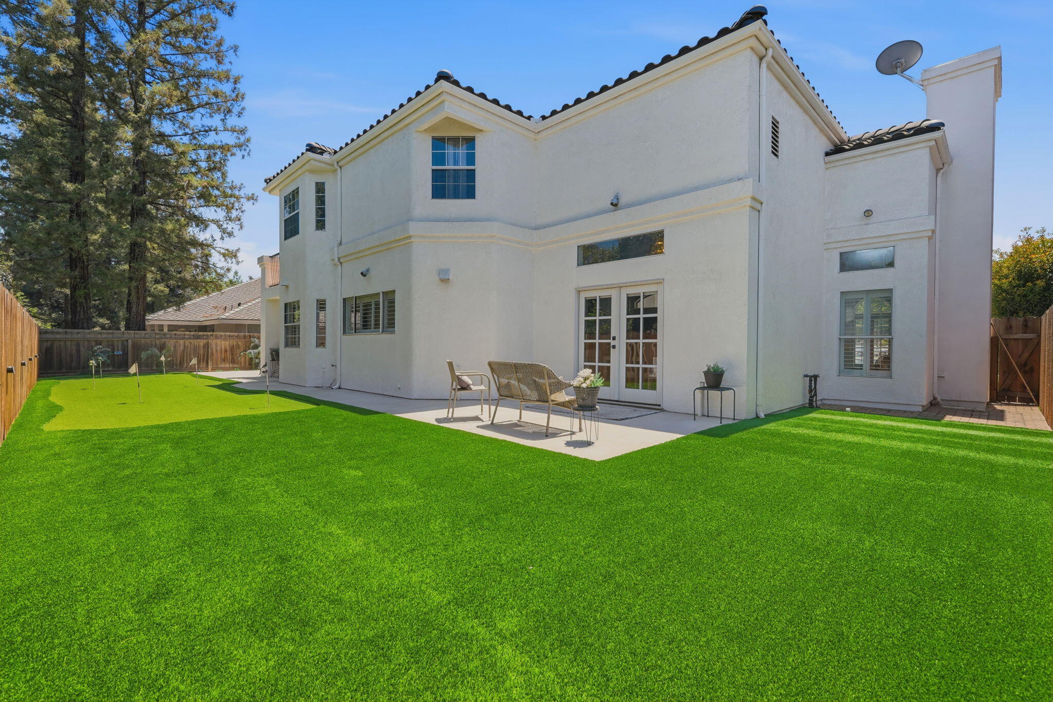5622 W Prospect Ct, Visalia, CA 93291
