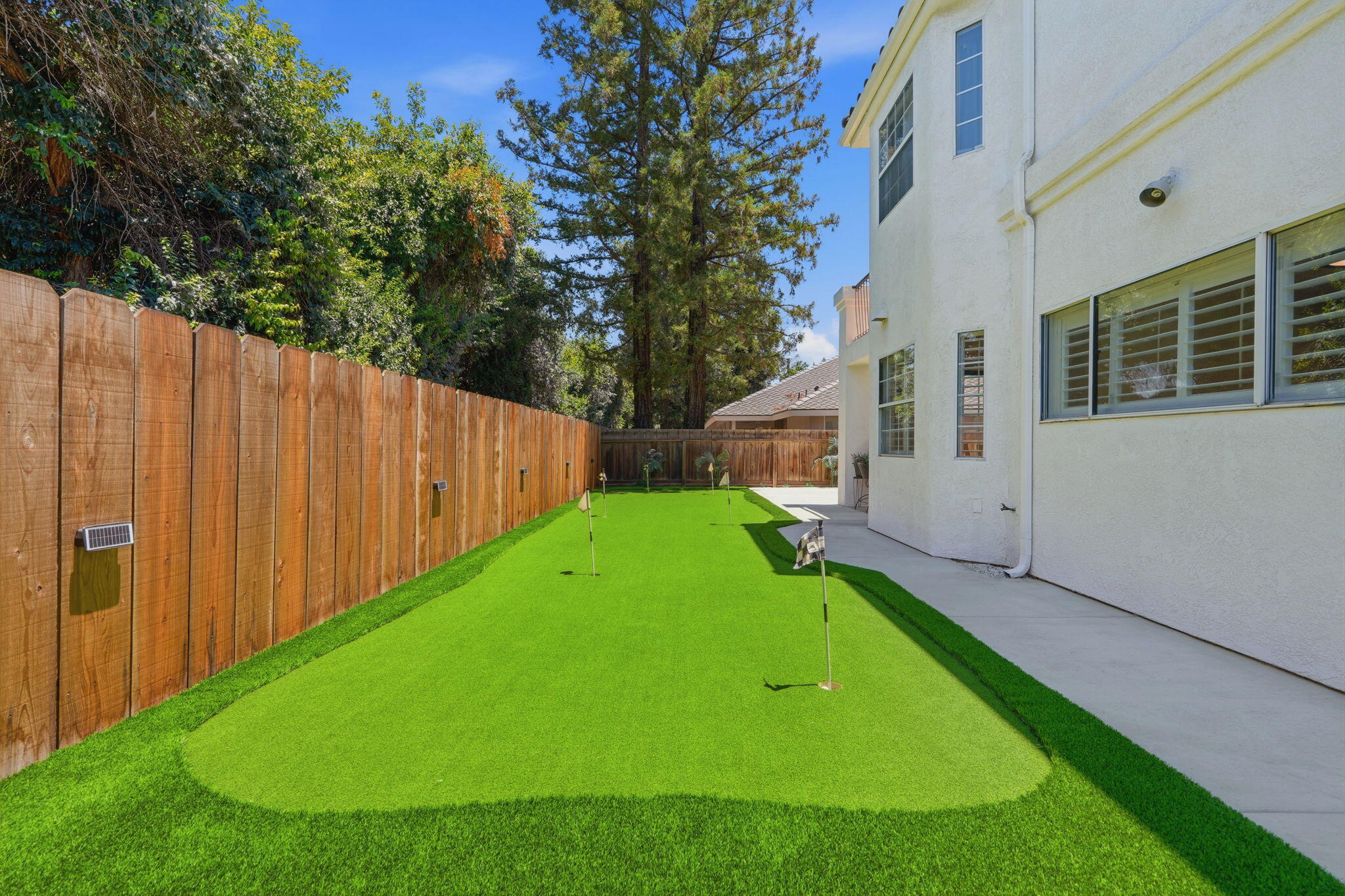 5622 W Prospect Ct, Visalia, CA 93291