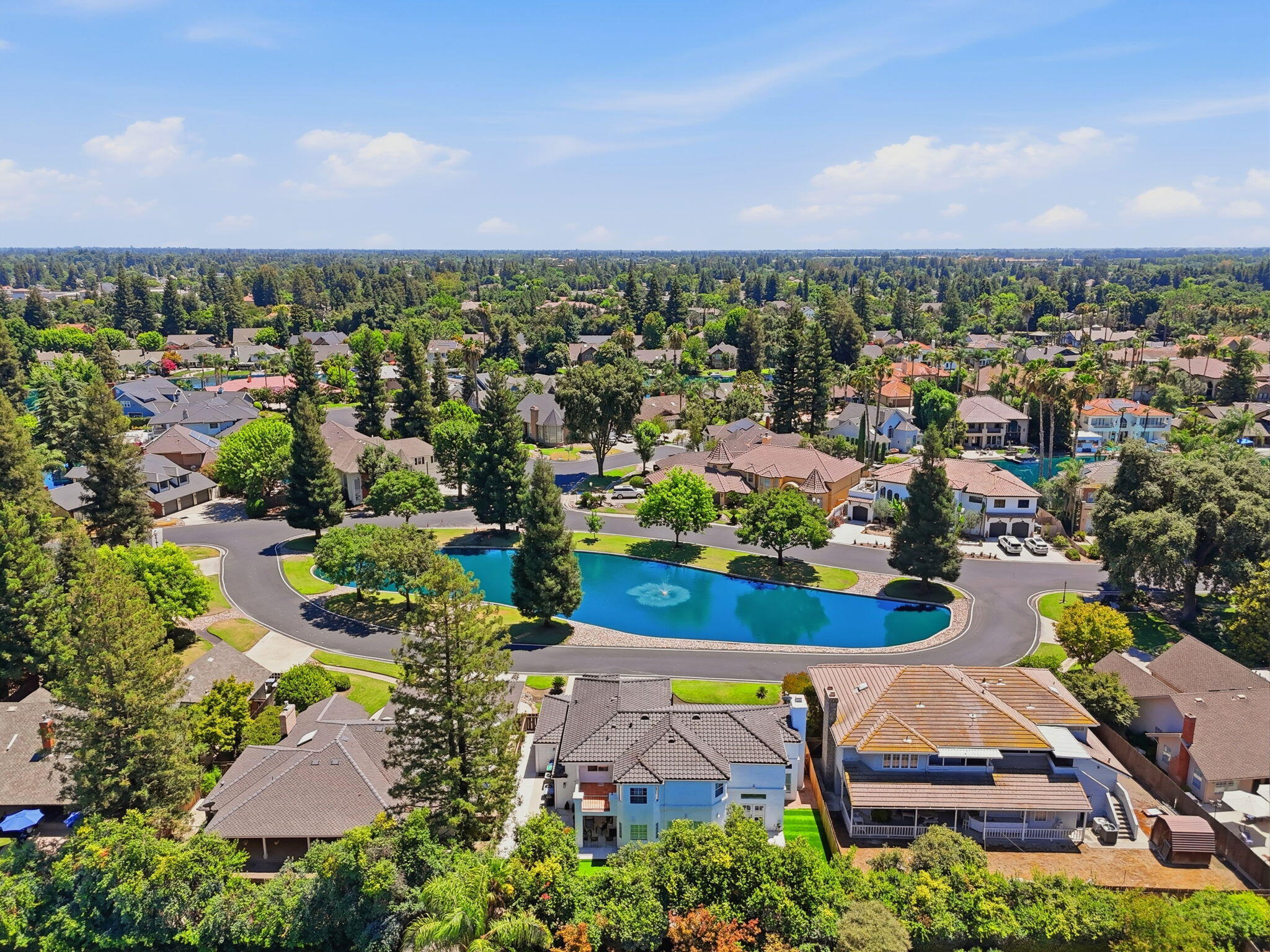5622 W Prospect Ct, Visalia, CA 93291