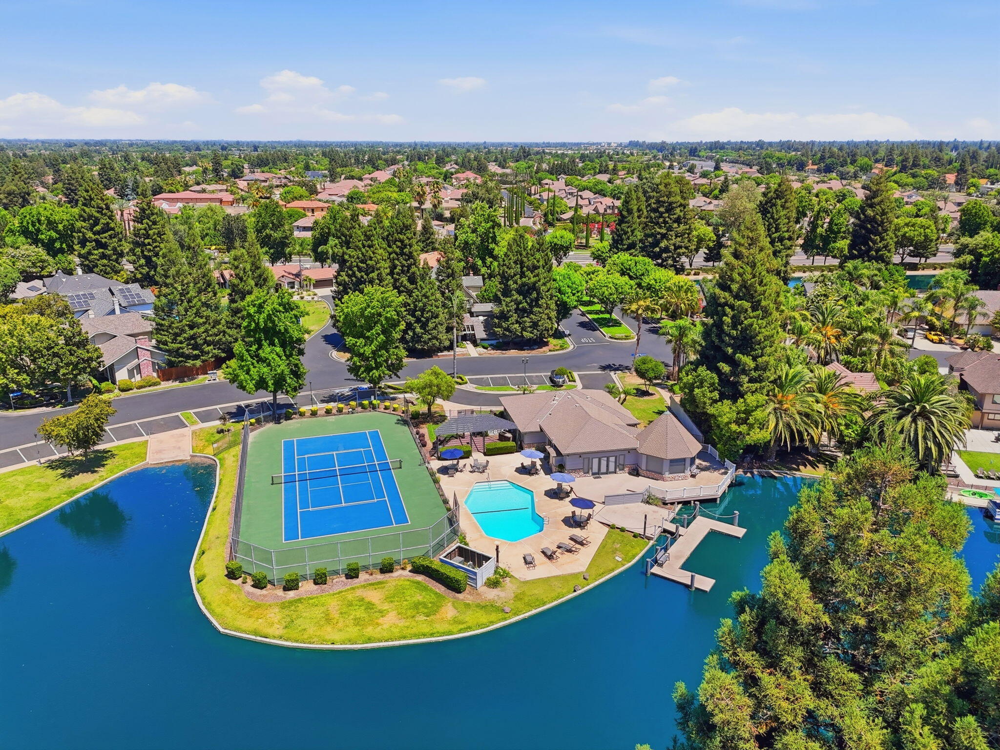 5622 W Prospect Ct, Visalia, CA 93291