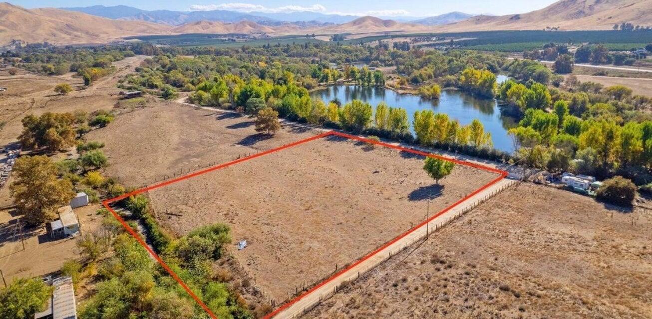 27298 Ave 146a, Porterville, CA 93257