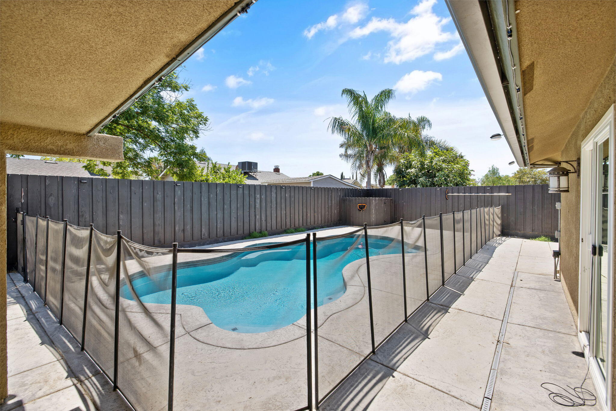2175 Beechwood Ct, Hanford, CA 93230