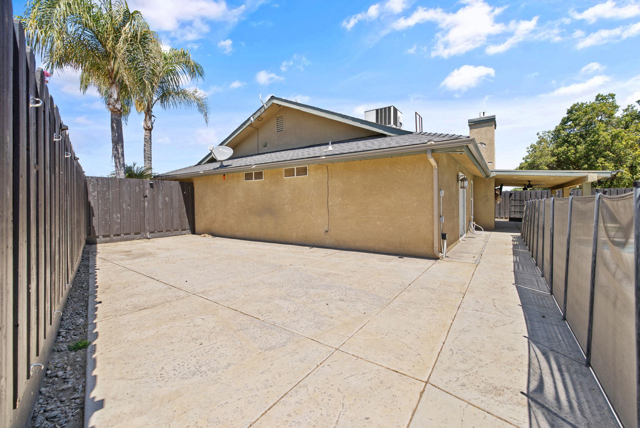 2175 Beechwood Ct, Hanford, CA 93230