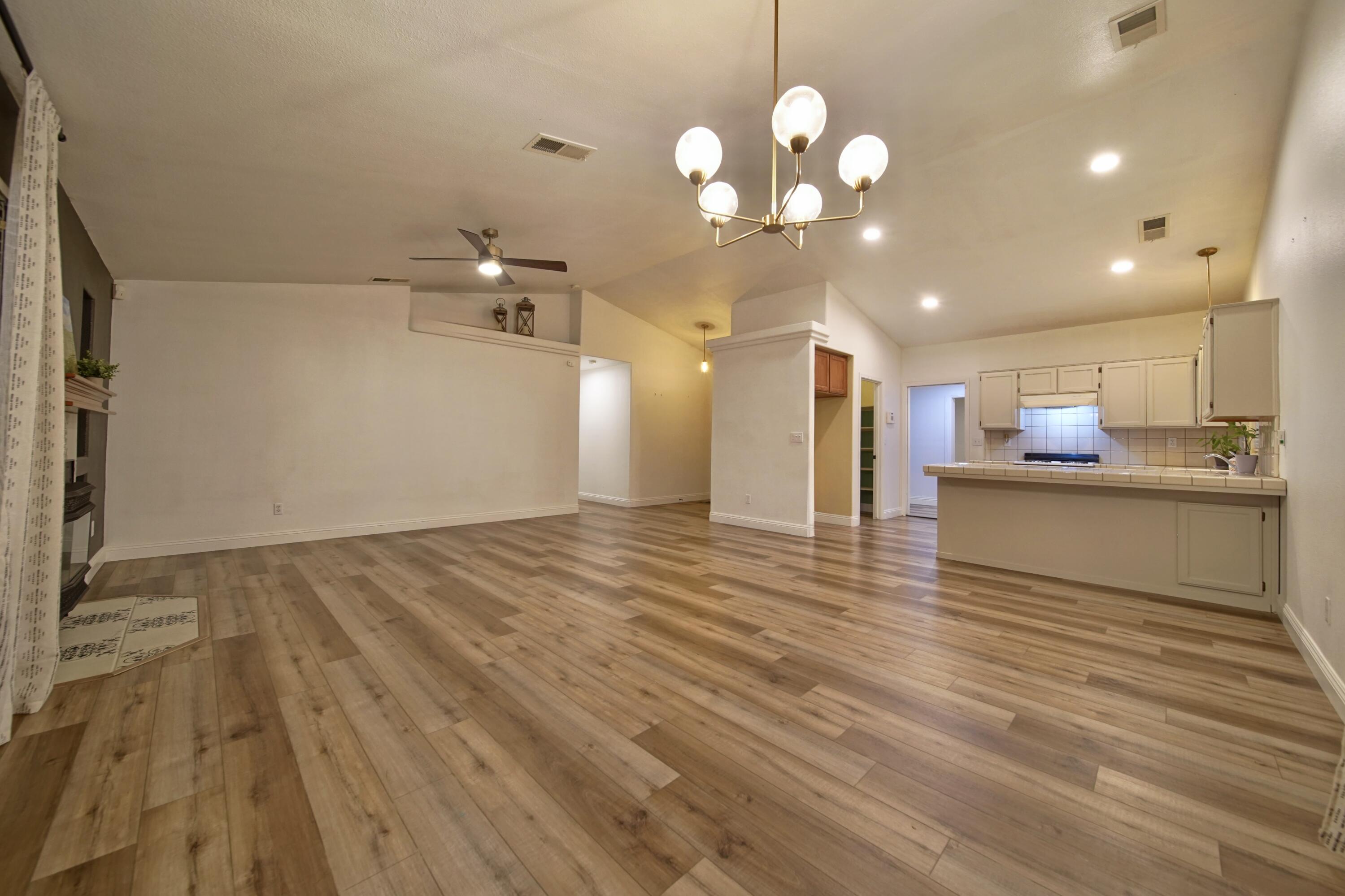 1312 N York St, Porterville, CA 93257