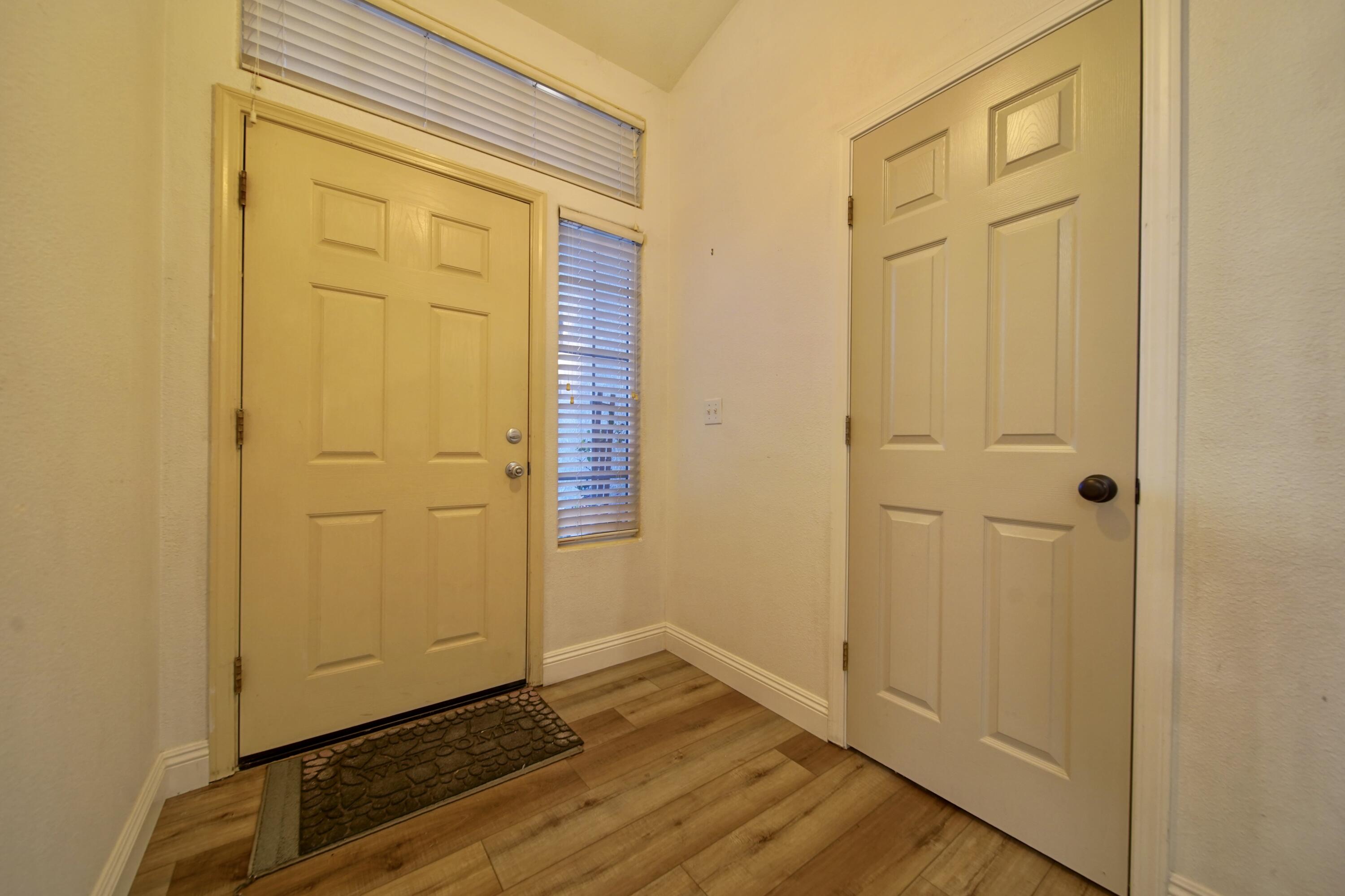 1312 N York St, Porterville, CA 93257