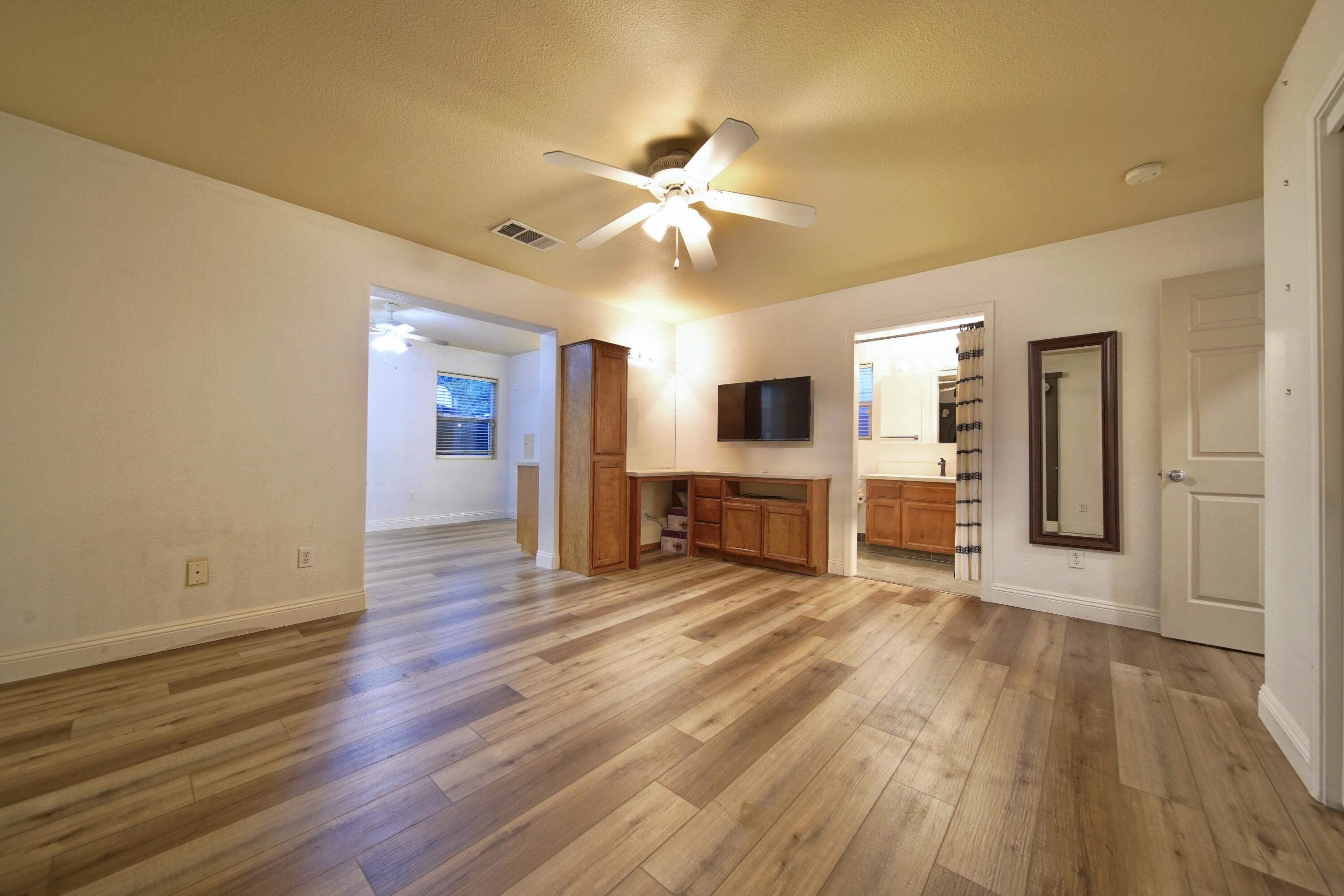 1312 N York St, Porterville, CA 93257