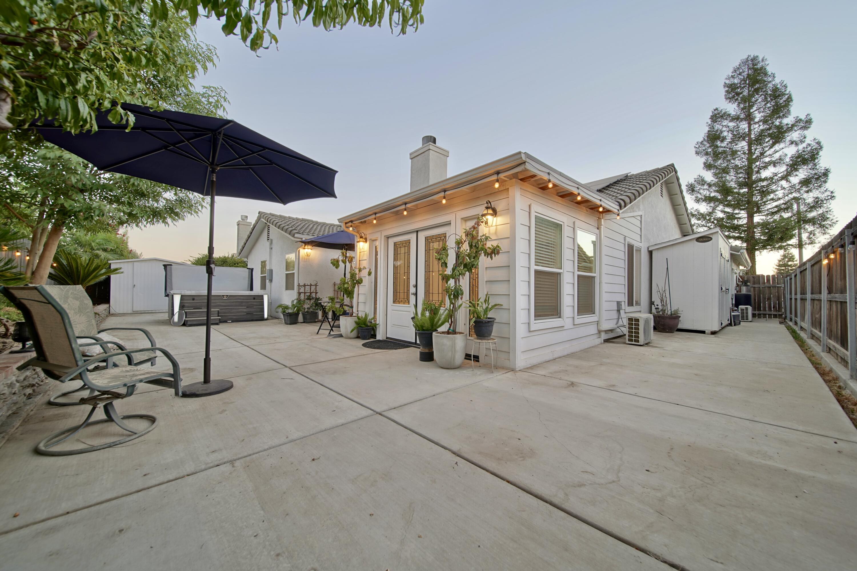 1312 N York St, Porterville, CA 93257