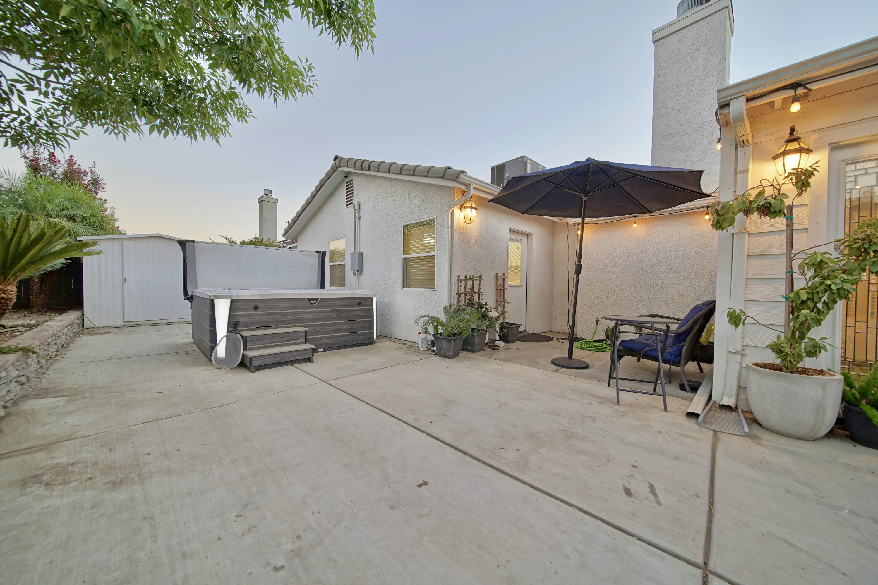 1312 N York St, Porterville, CA 93257