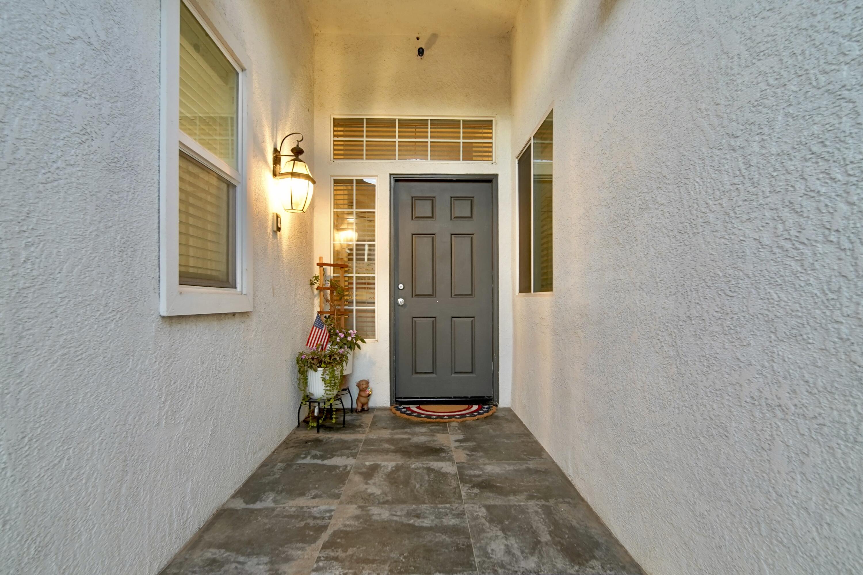 1312 N York St, Porterville, CA 93257