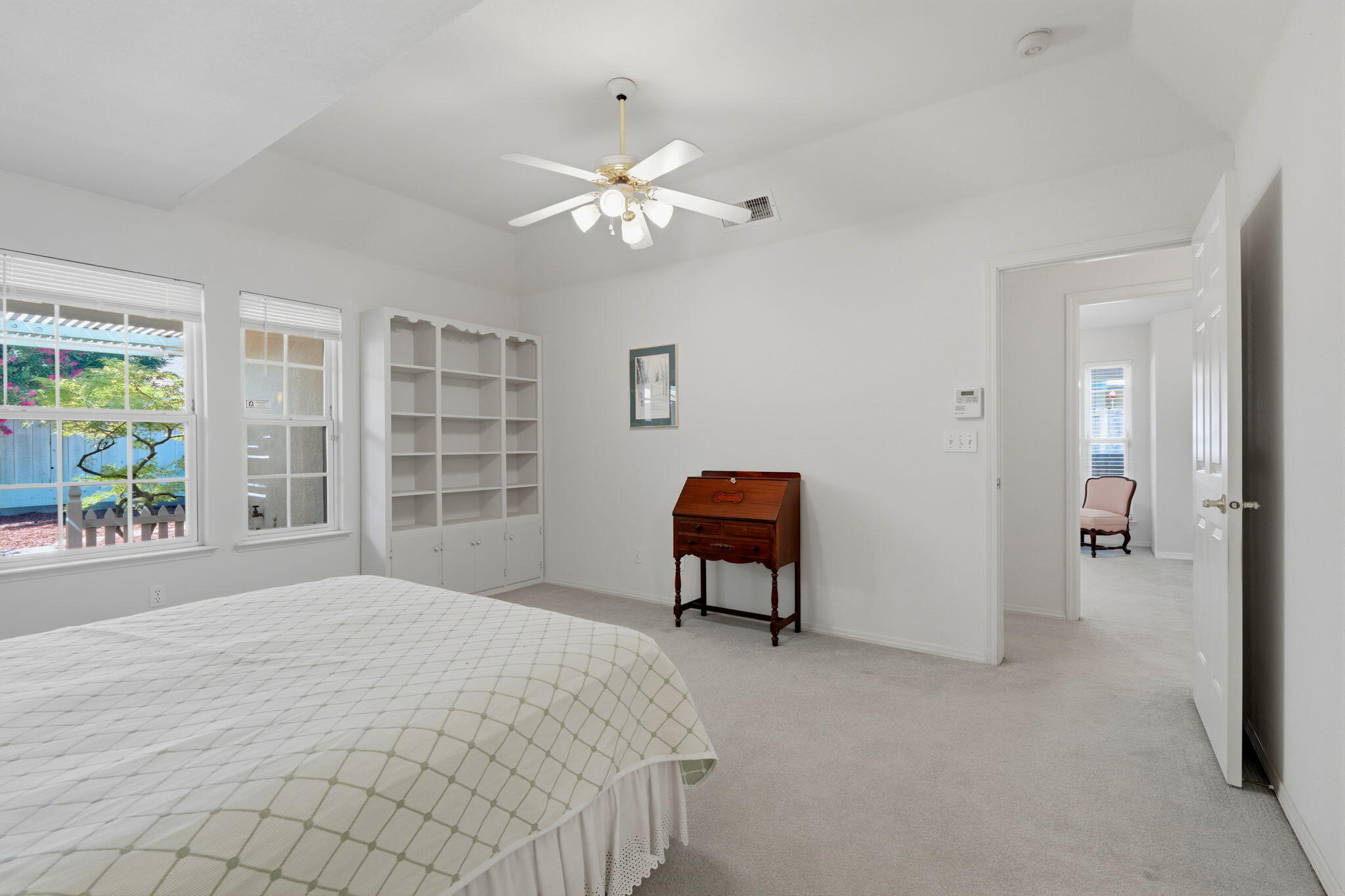 1646 E Morningstar Ln, Fresno, CA 93720