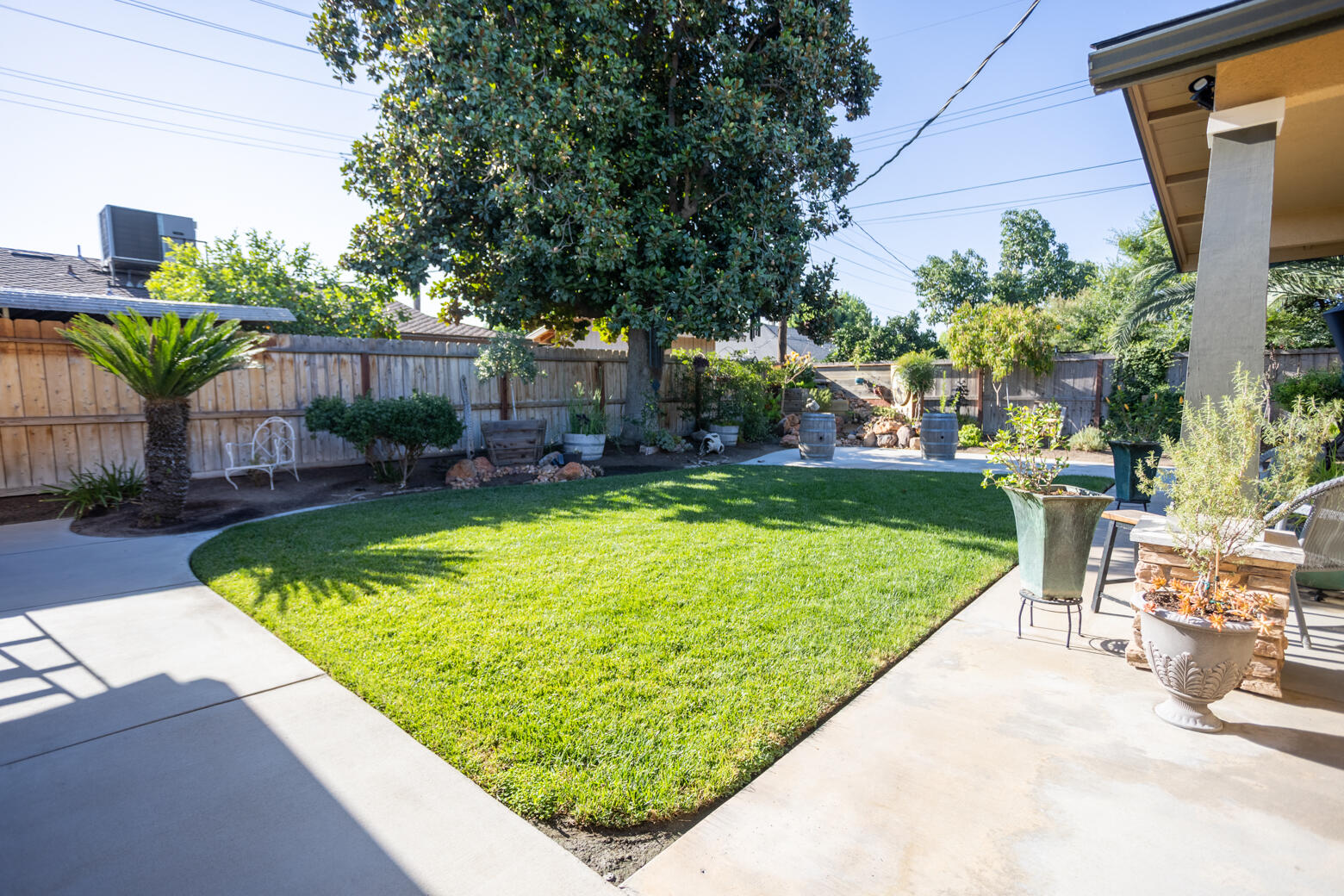 823 W Kanai Ave, Porterville, CA 93257