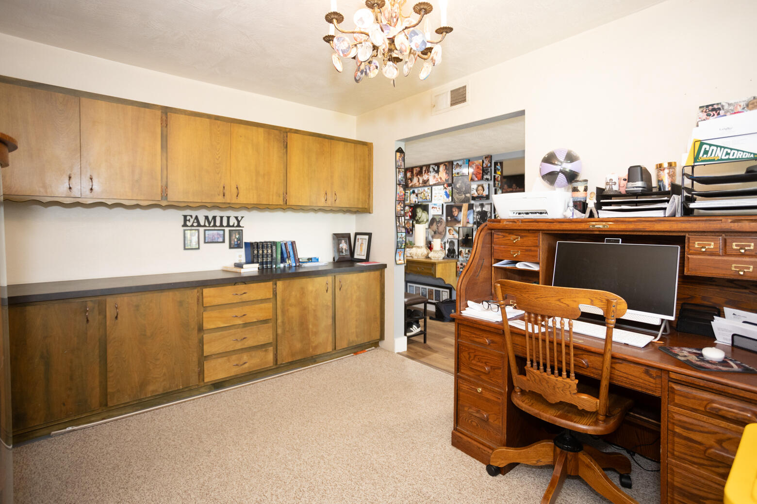 823 W Kanai Ave, Porterville, CA 93257