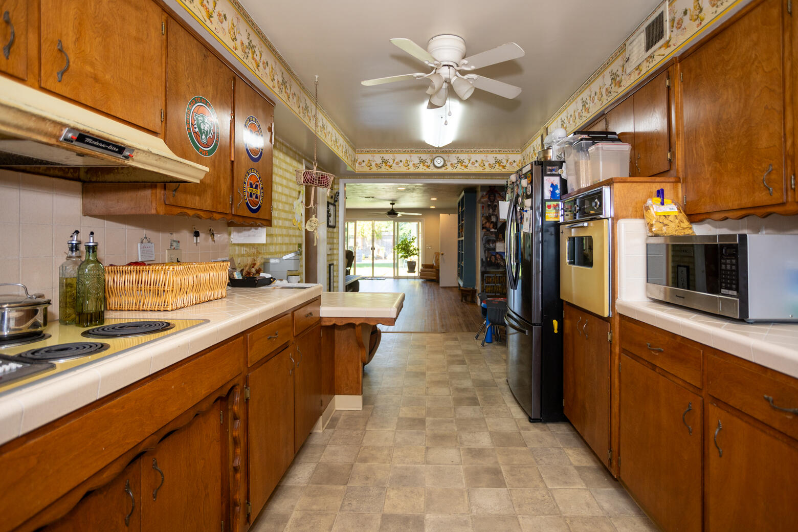 823 W Kanai Ave, Porterville, CA 93257