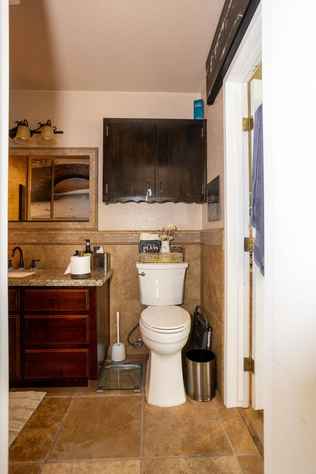 823 W Kanai Ave, Porterville, CA 93257