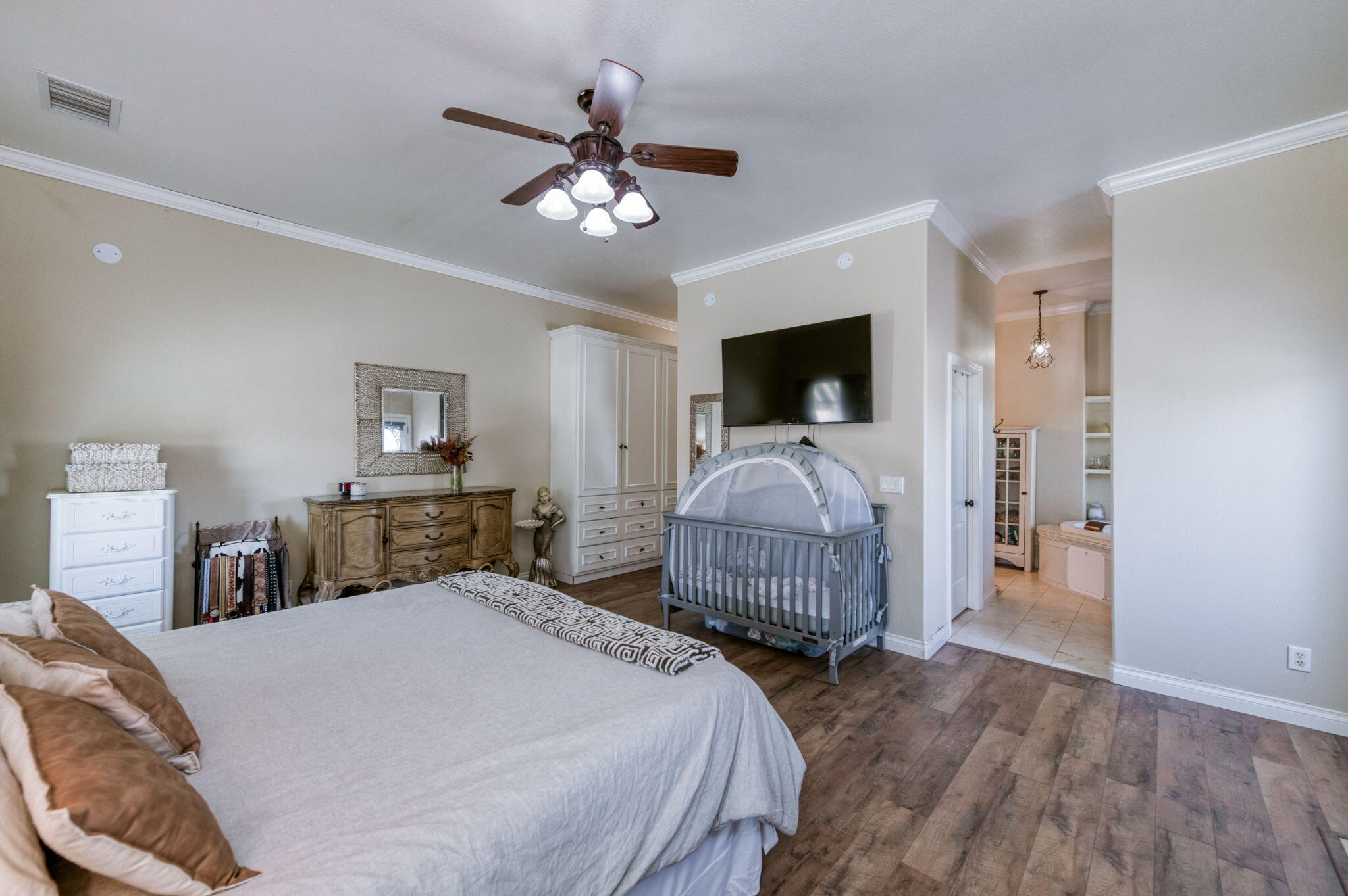 1969 N Pederson Ave, Sanger, CA 93657