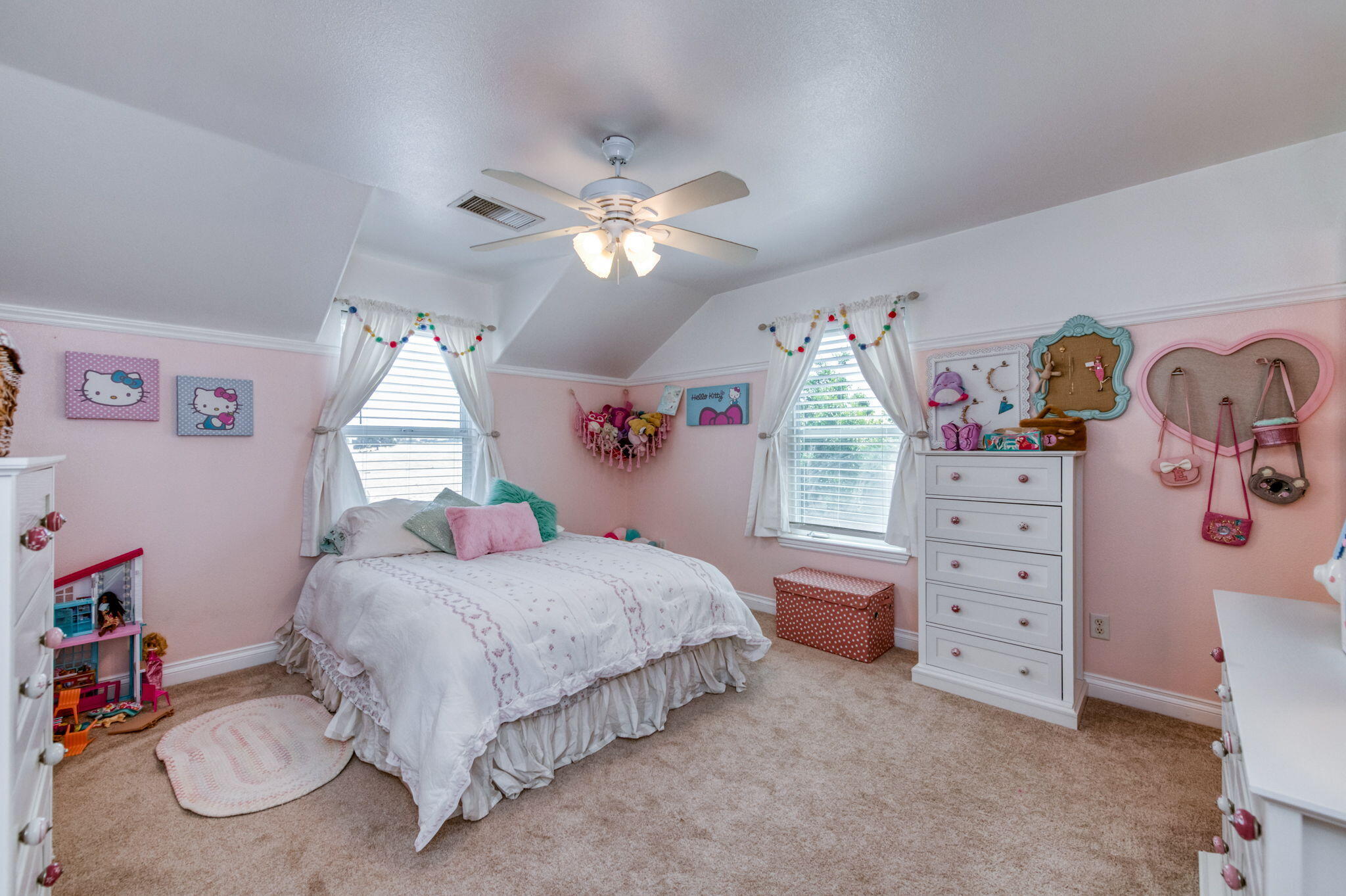 1969 N Pederson Ave, Sanger, CA 93657