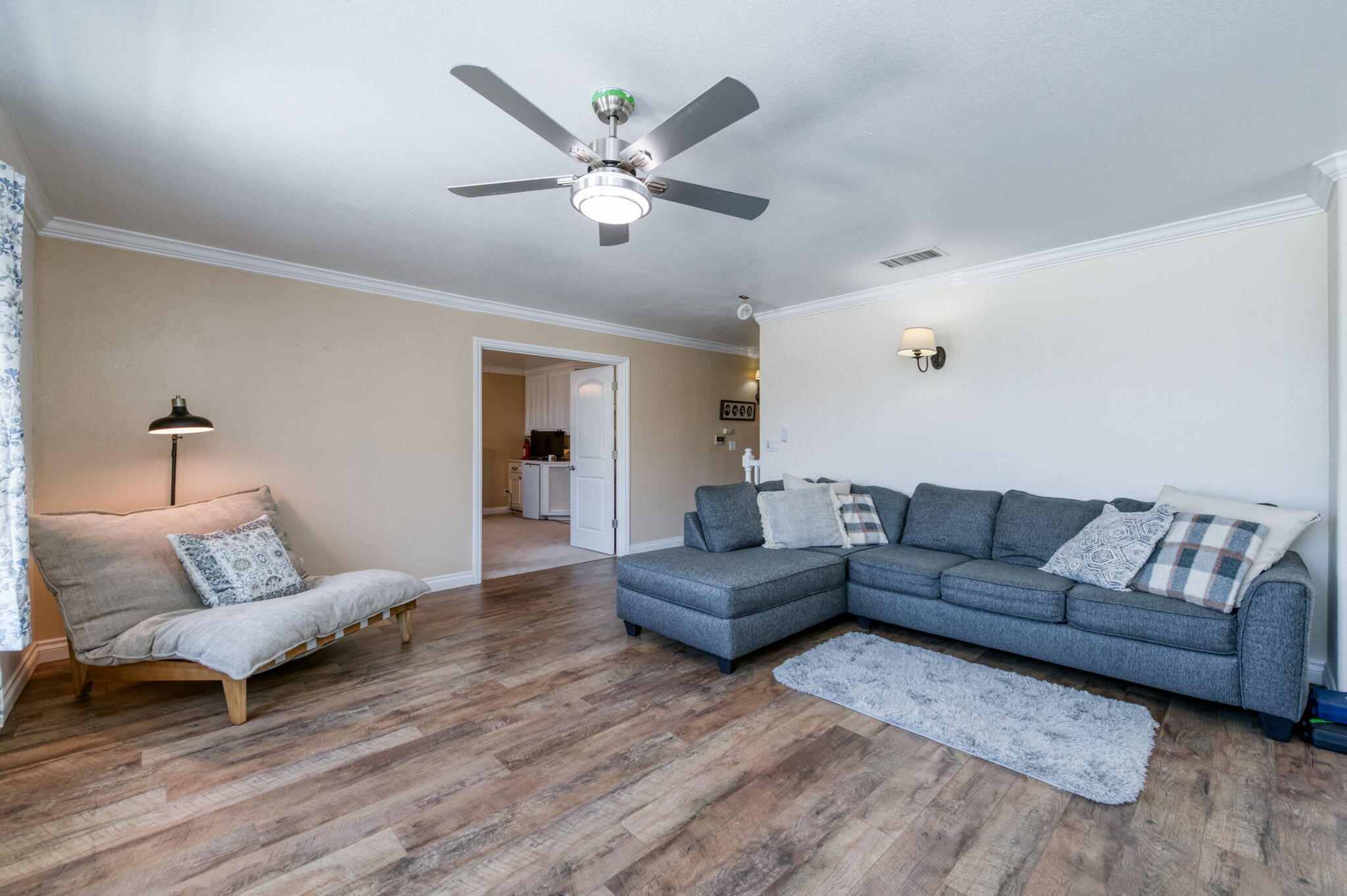 1969 N Pederson Ave, Sanger, CA 93657
