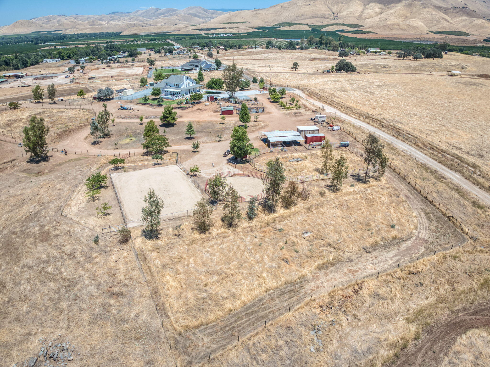 1969 N Pederson Ave, Sanger, CA 93657