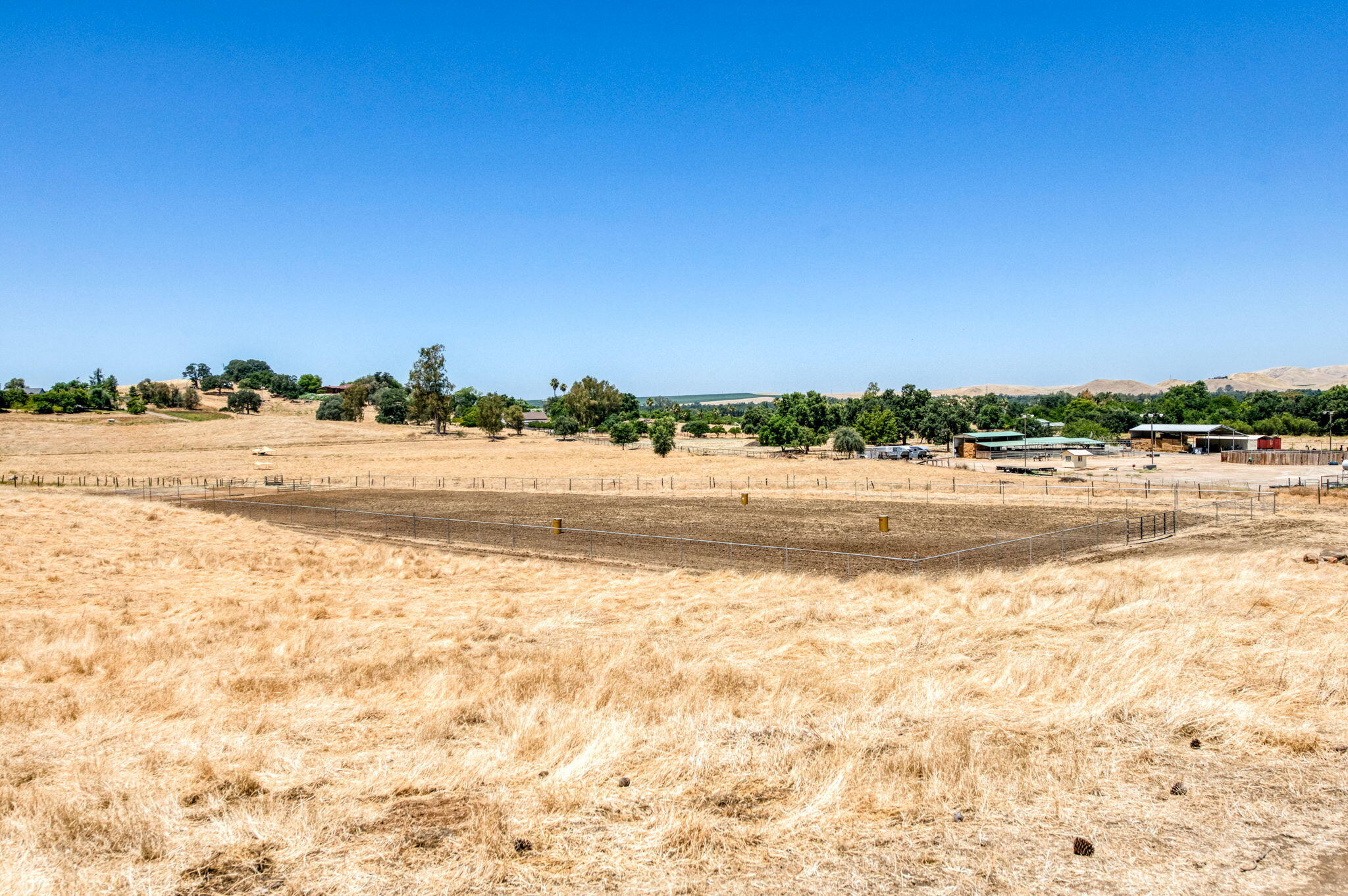 1969 N Pederson Ave, Sanger, CA 93657