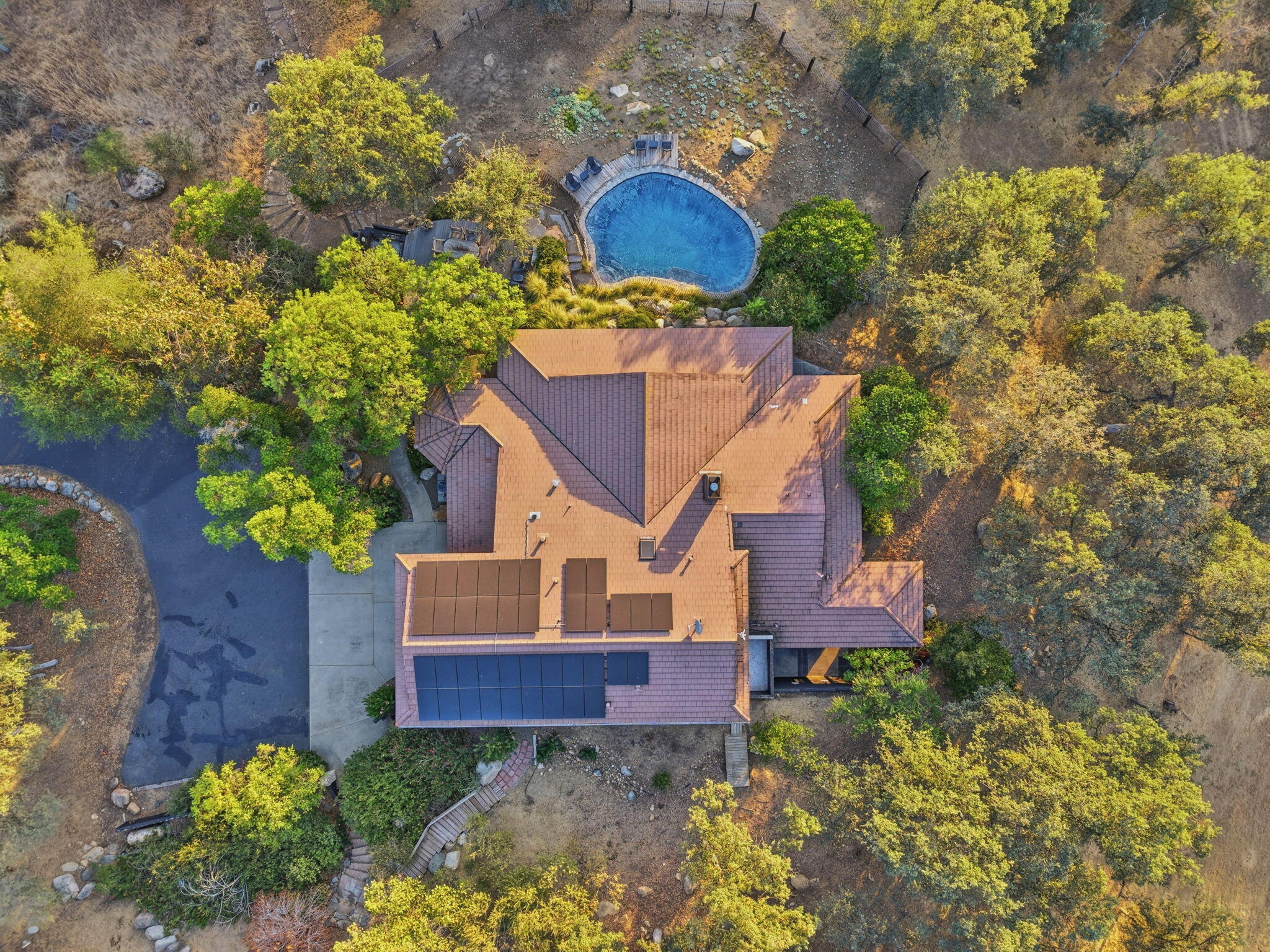 44159 Redbud Trl, Three Rivers, CA 93271