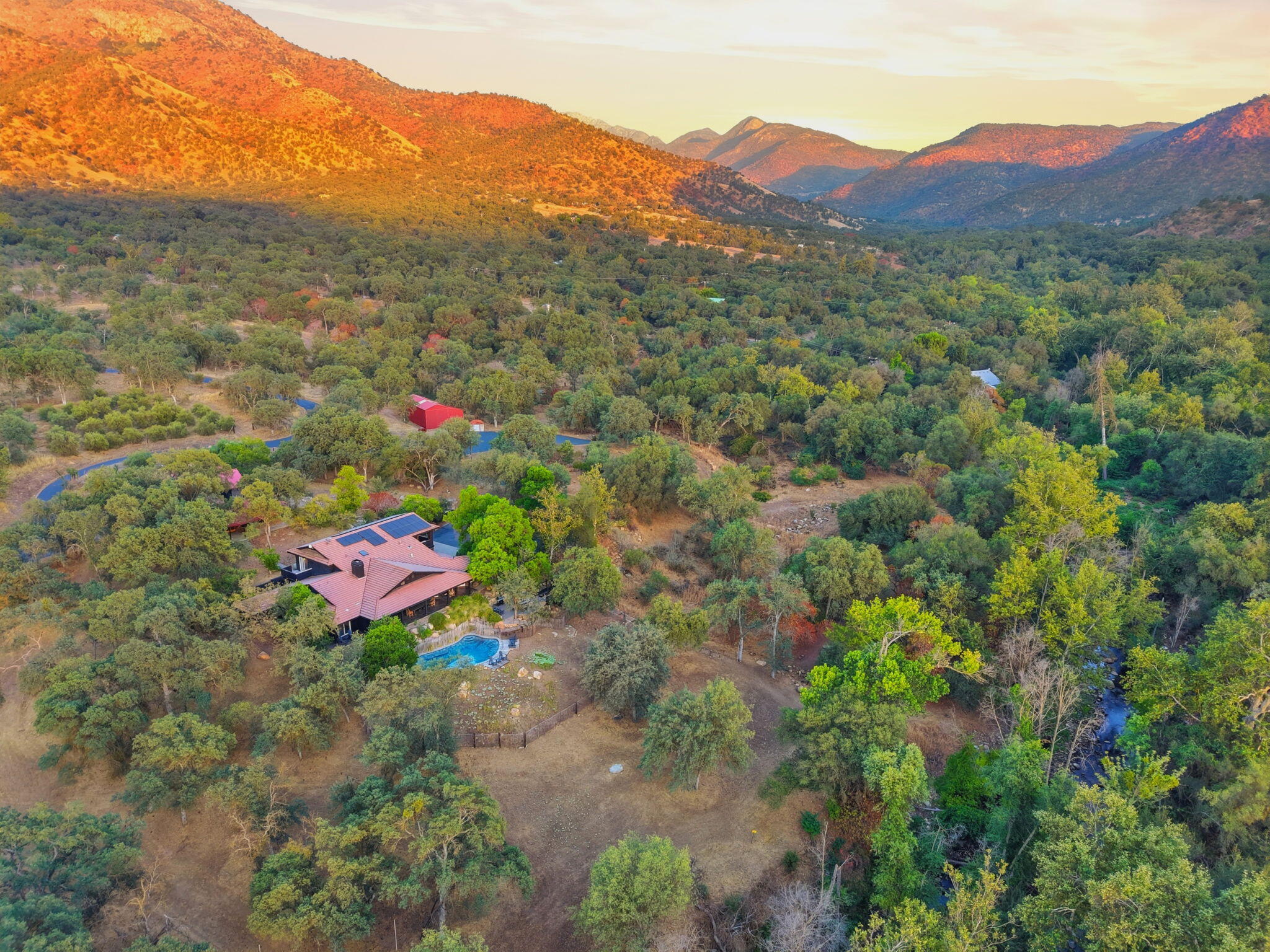 44159 Redbud Trl, Three Rivers, CA 93271