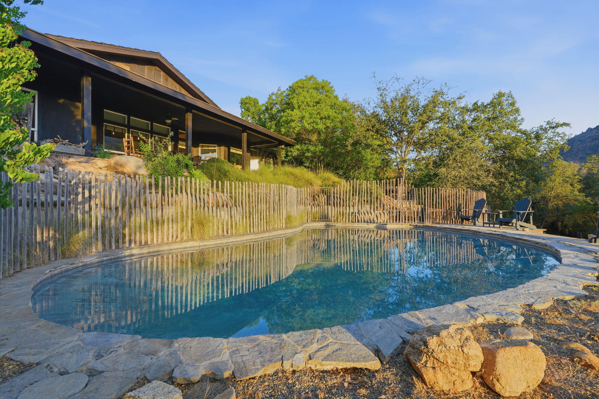44159 Redbud Trl, Three Rivers, CA 93271