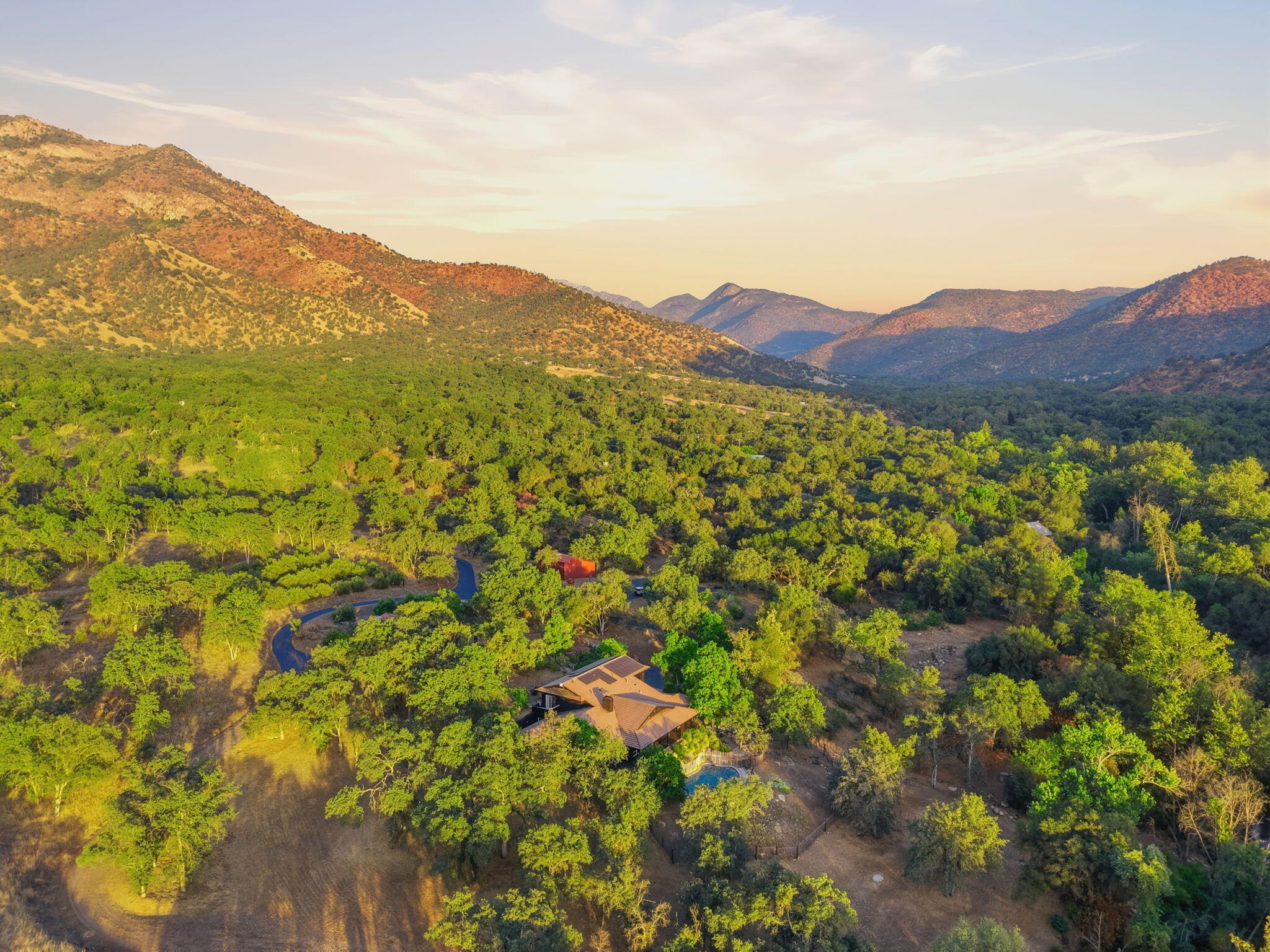 44159 Redbud Trl, Three Rivers, CA 93271