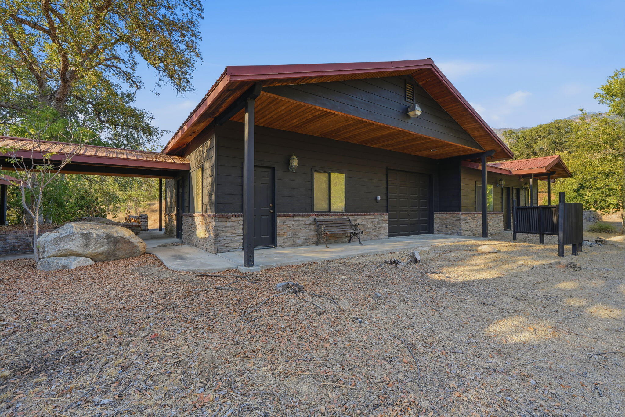 44159 Redbud Trl, Three Rivers, CA 93271