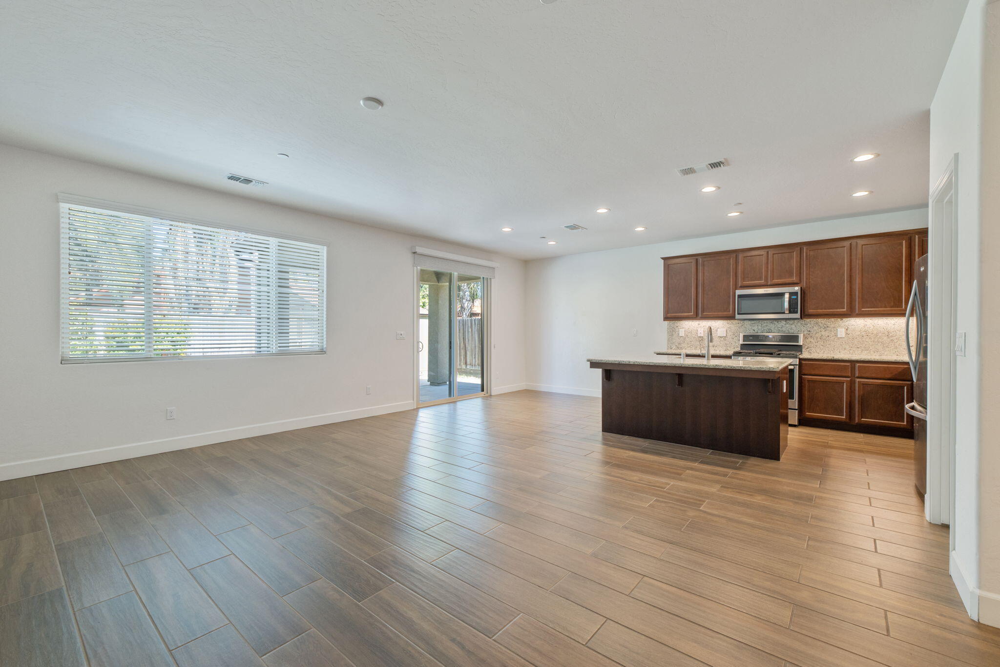 3315 S Meadowbrook St, Visalia, CA 93292