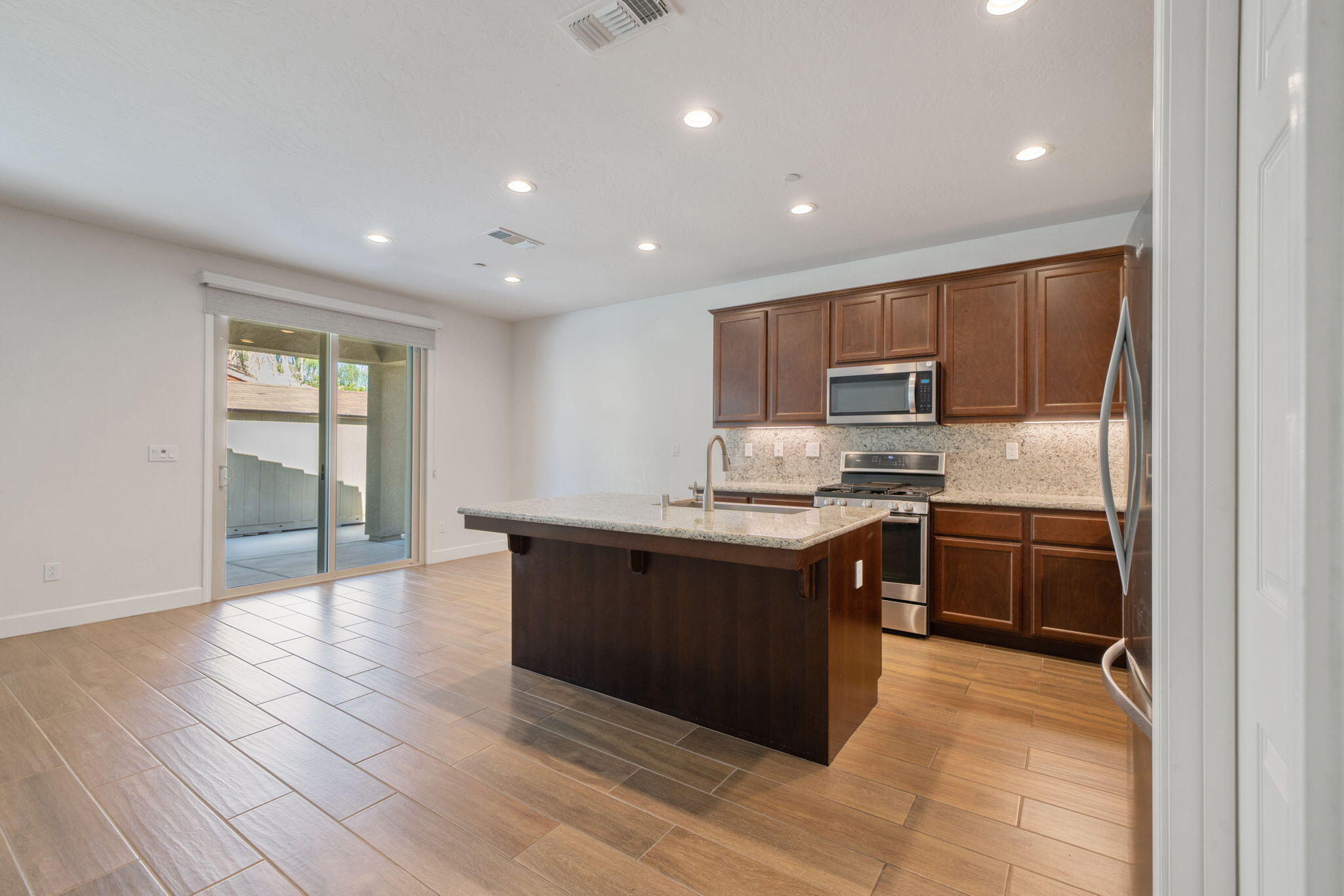 3315 S Meadowbrook St, Visalia, CA 93292