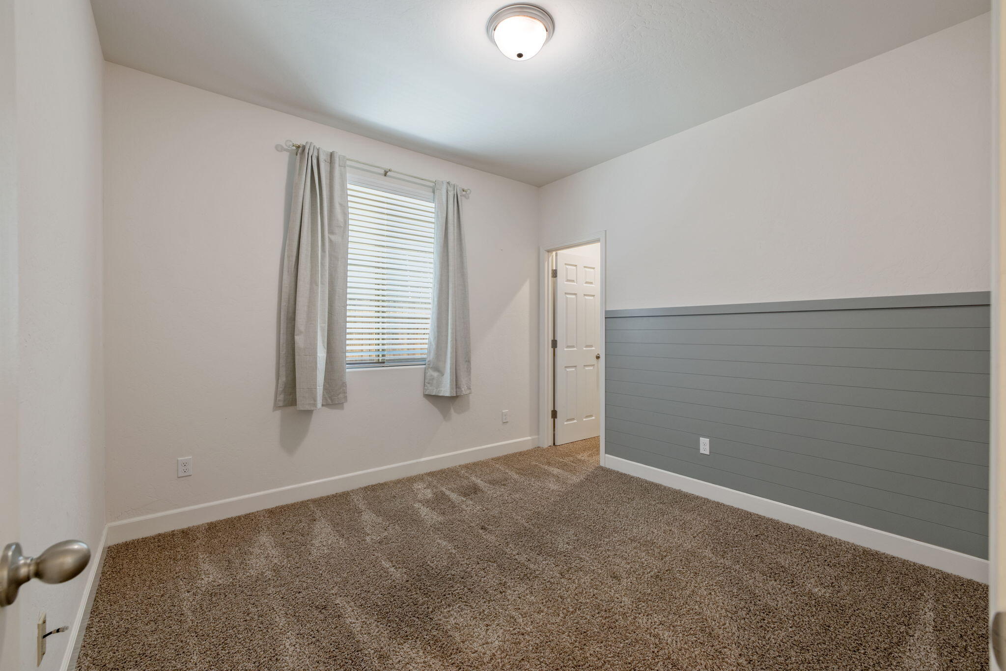3315 S Meadowbrook St, Visalia, CA 93292