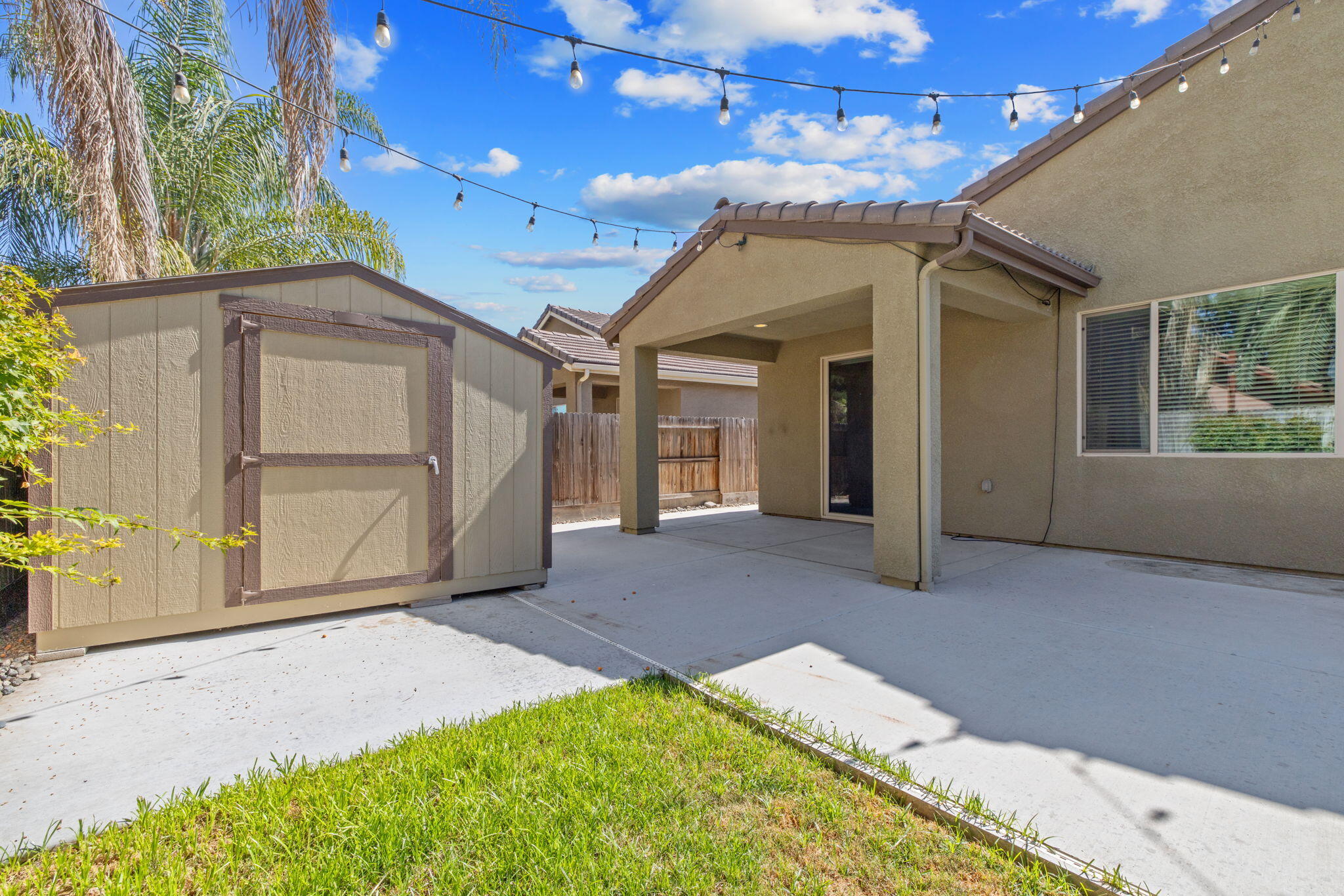 3315 S Meadowbrook St, Visalia, CA 93292