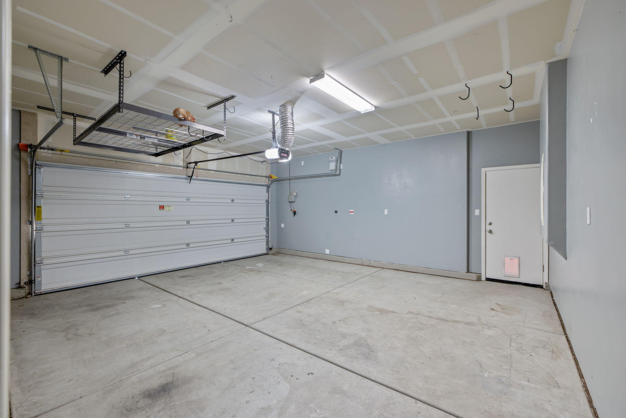3315 S Meadowbrook St, Visalia, CA 93292