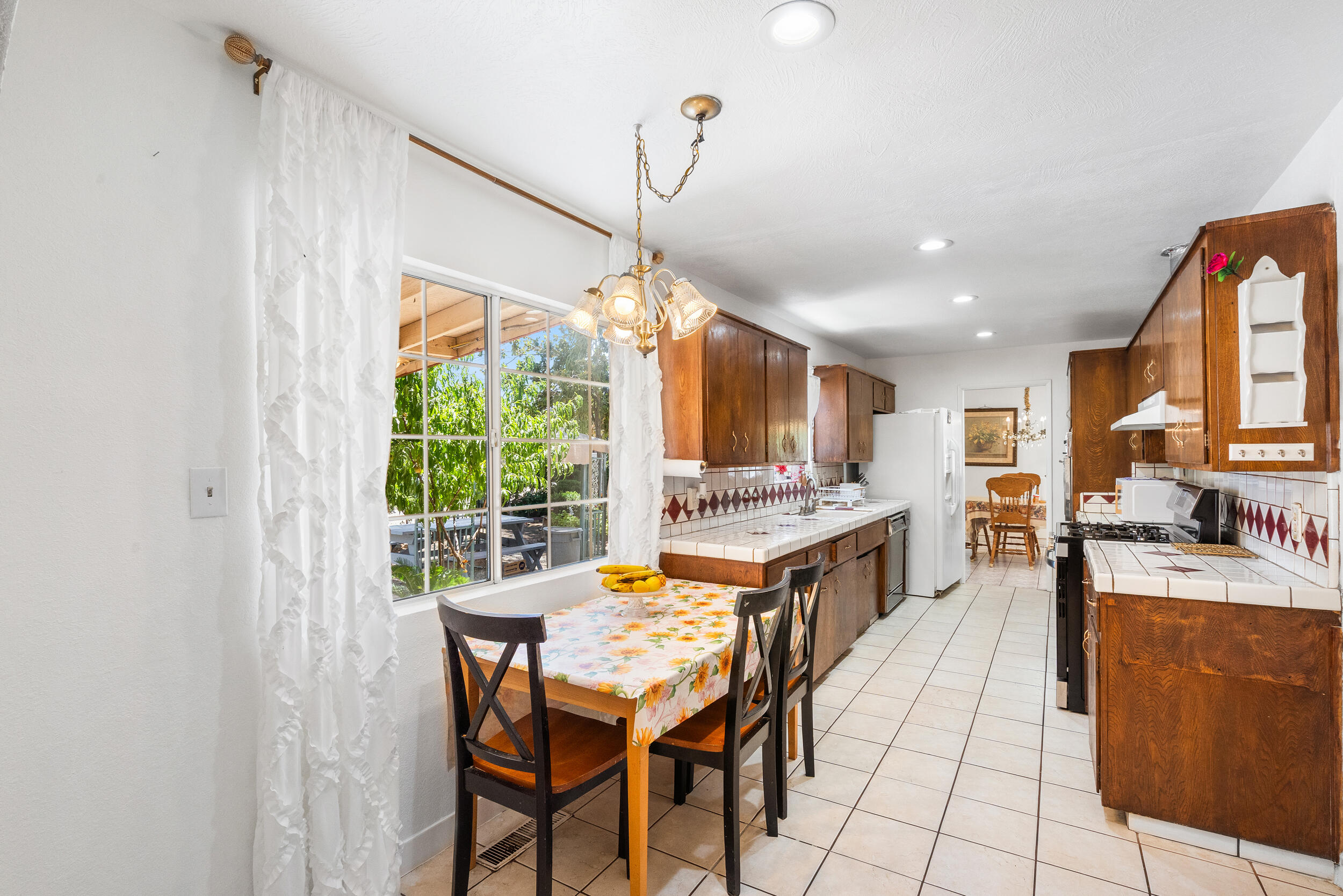 23448 Avenue 96, Terra Bella, CA 93270