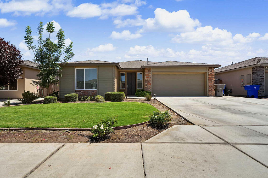1309 Eagle Creek St, Bakersfield, CA 93307