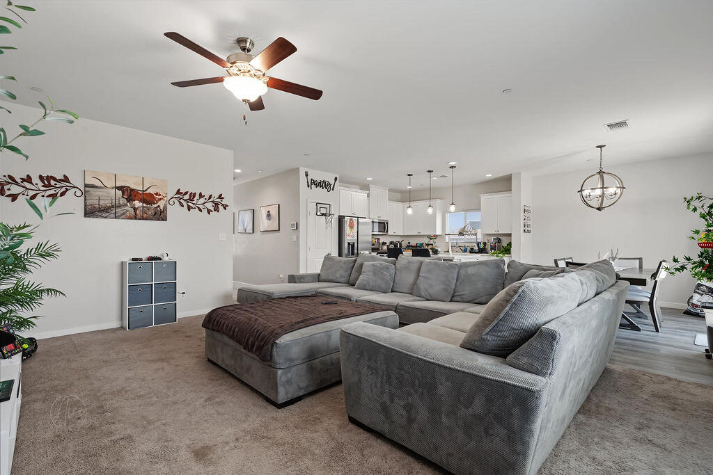1309 Eagle Creek St, Bakersfield, CA 93307
